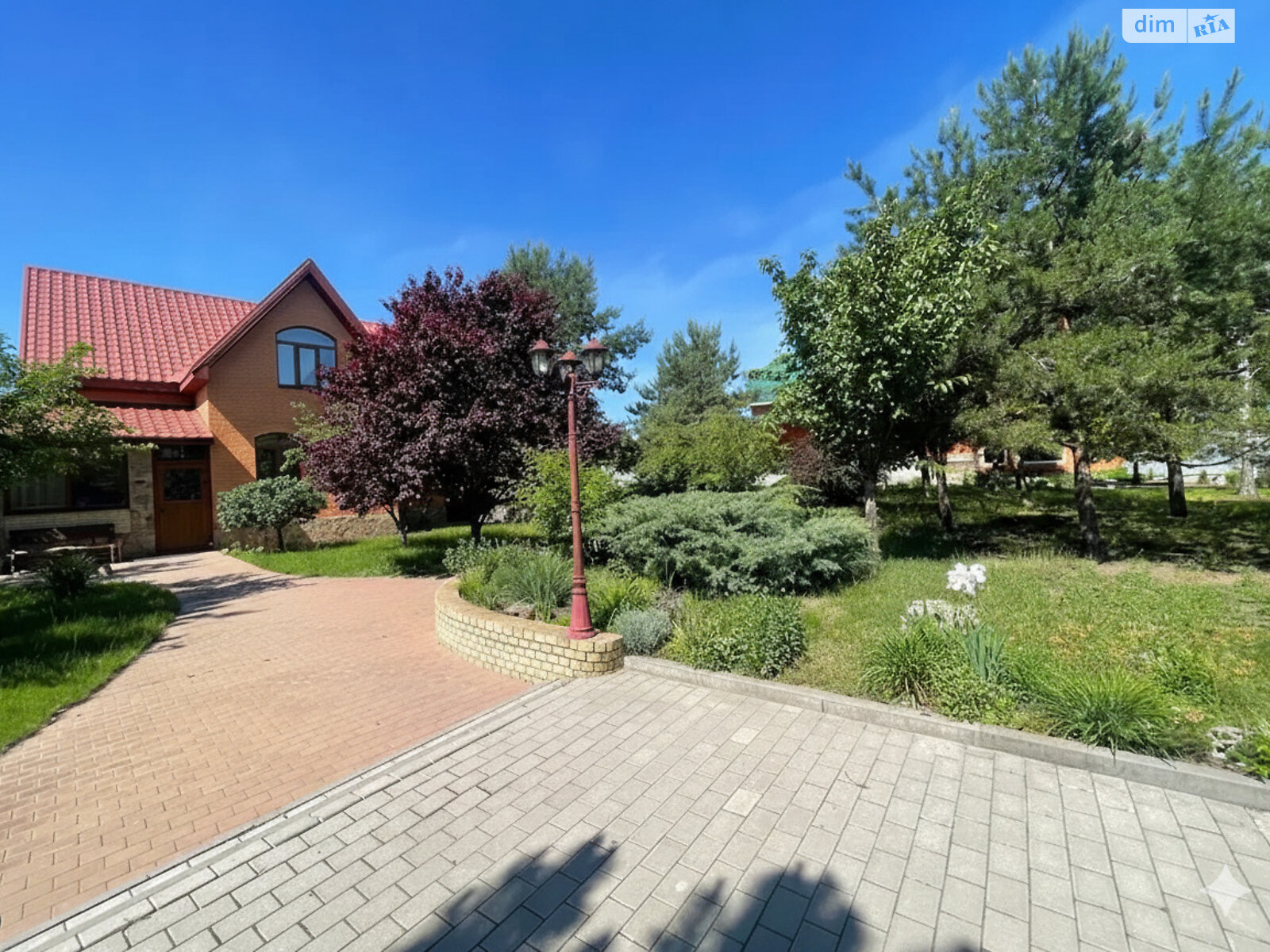 двухэтажный дом с верандой, 155 кв. м, кирпич. Сдается помесячно в Днепре, в районе Ломовка фото 1 двухэтажный дом с верандой, 155 кв. м, кирпич. Сдается помесячно в Днепре, в районе Ломовка фото 1