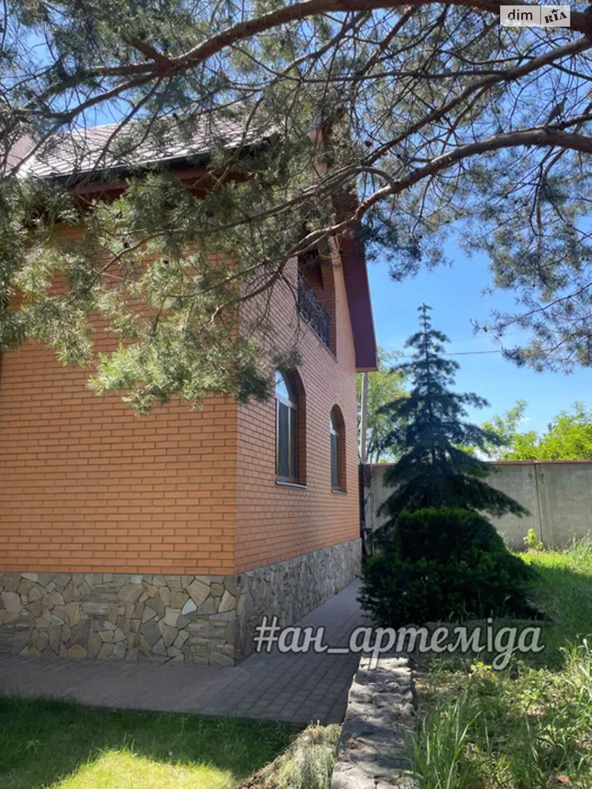 двухэтажный дом с верандой, 155 кв. м, кирпич. Сдается помесячно в Днепре, в районе Ломовка фото 1 двухэтажный дом с верандой, 155 кв. м, кирпич. Сдается помесячно в Днепре, в районе Ломовка фото 1