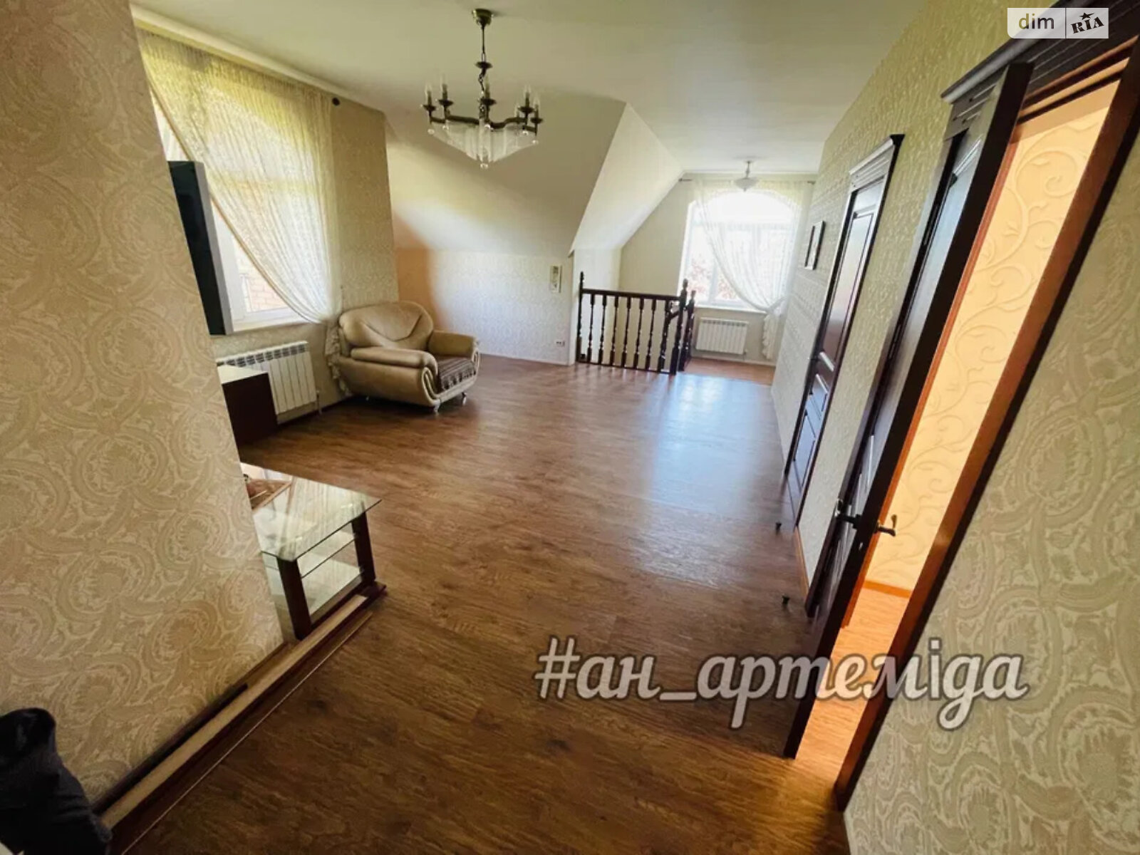 двухэтажный дом с верандой, 155 кв. м, кирпич. Сдается помесячно в Днепре, в районе Ломовка фото 1 двухэтажный дом с верандой, 155 кв. м, кирпич. Сдается помесячно в Днепре, в районе Ломовка фото 1