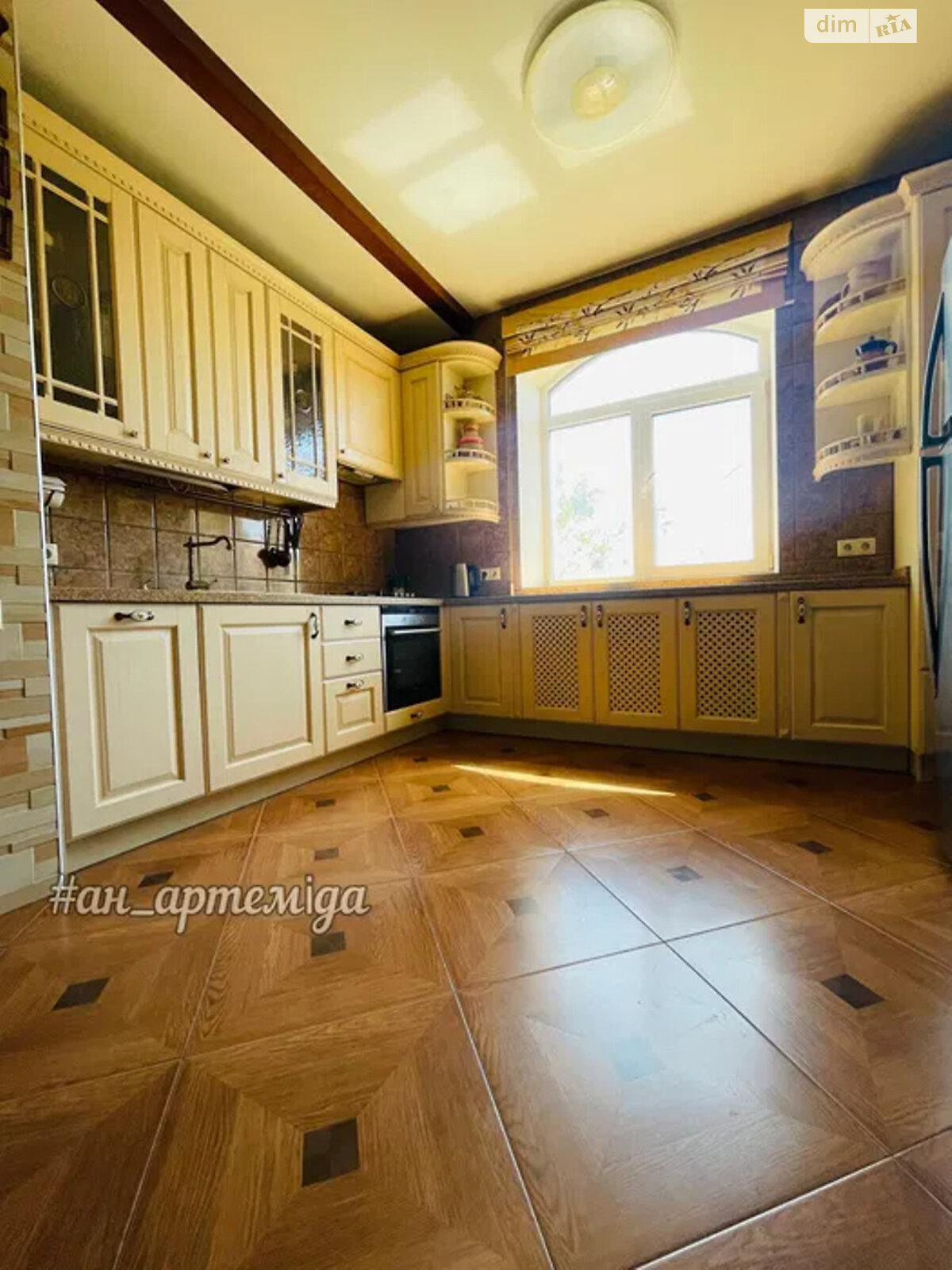 двухэтажный дом с верандой, 155 кв. м, кирпич. Сдается помесячно в Днепре, в районе Ломовка фото 1 двухэтажный дом с верандой, 155 кв. м, кирпич. Сдается помесячно в Днепре, в районе Ломовка фото 1