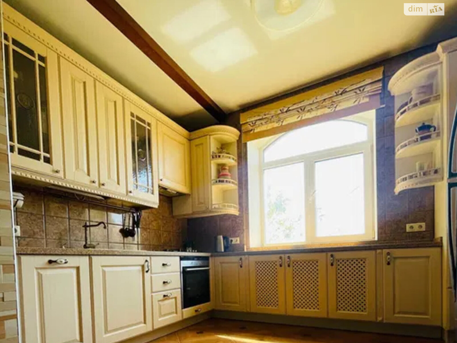 двухэтажный дом с верандой, 155 кв. м, кирпич. Сдается помесячно в Днепре, в районе Ломовка фото 1 двухэтажный дом с верандой, 155 кв. м, кирпич. Сдается помесячно в Днепре, в районе Ломовка фото 1