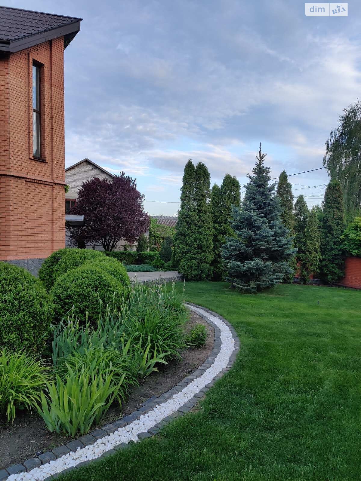 двоповерховий будинок з балконом, 289.3 кв. м, цегла. Здається помісячно в Дніпрі, в районі Ломівка фото 1 двопроверховий будинок з балконом, 289.3 кв. м, цегла. Здається помісячно в Дніпрі, в районі Ломівка фото 1