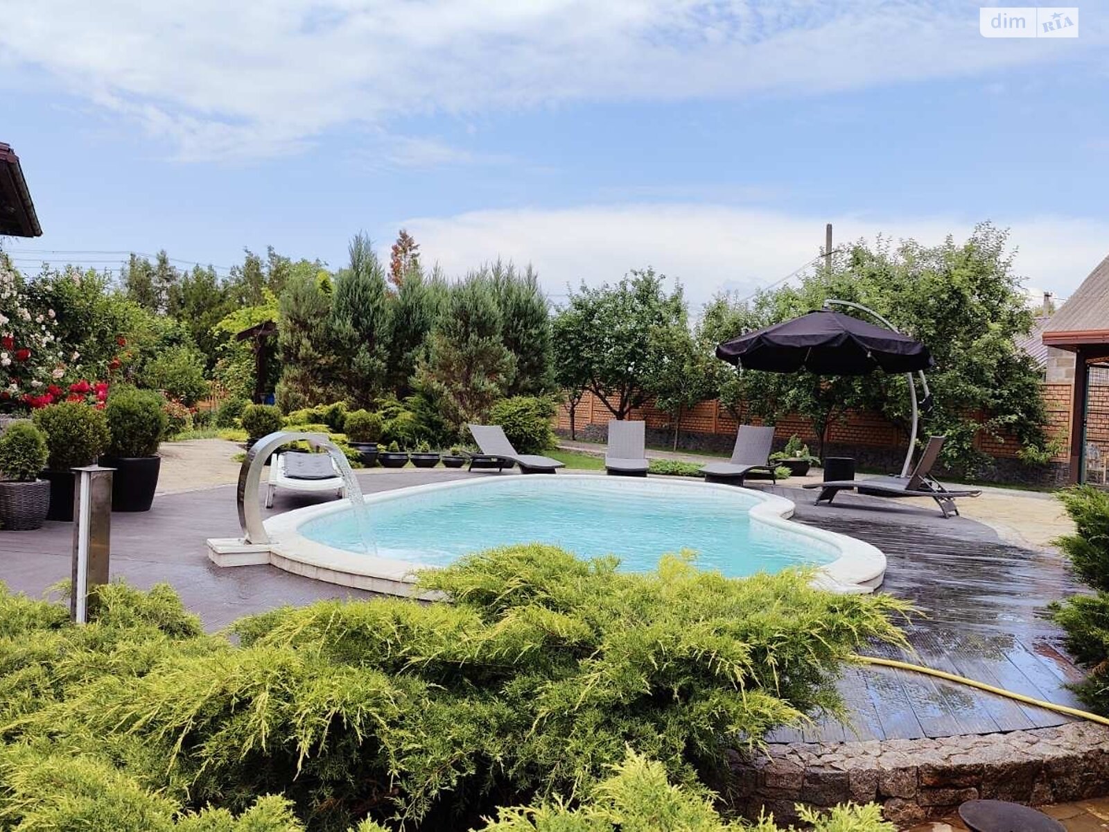 двоповерховий будинок з балконом, 289.3 кв. м, цегла. Здається помісячно в Дніпрі, в районі Ломівка фото 1 двопроверховий будинок з балконом, 289.3 кв. м, цегла. Здається помісячно в Дніпрі, в районі Ломівка фото 1