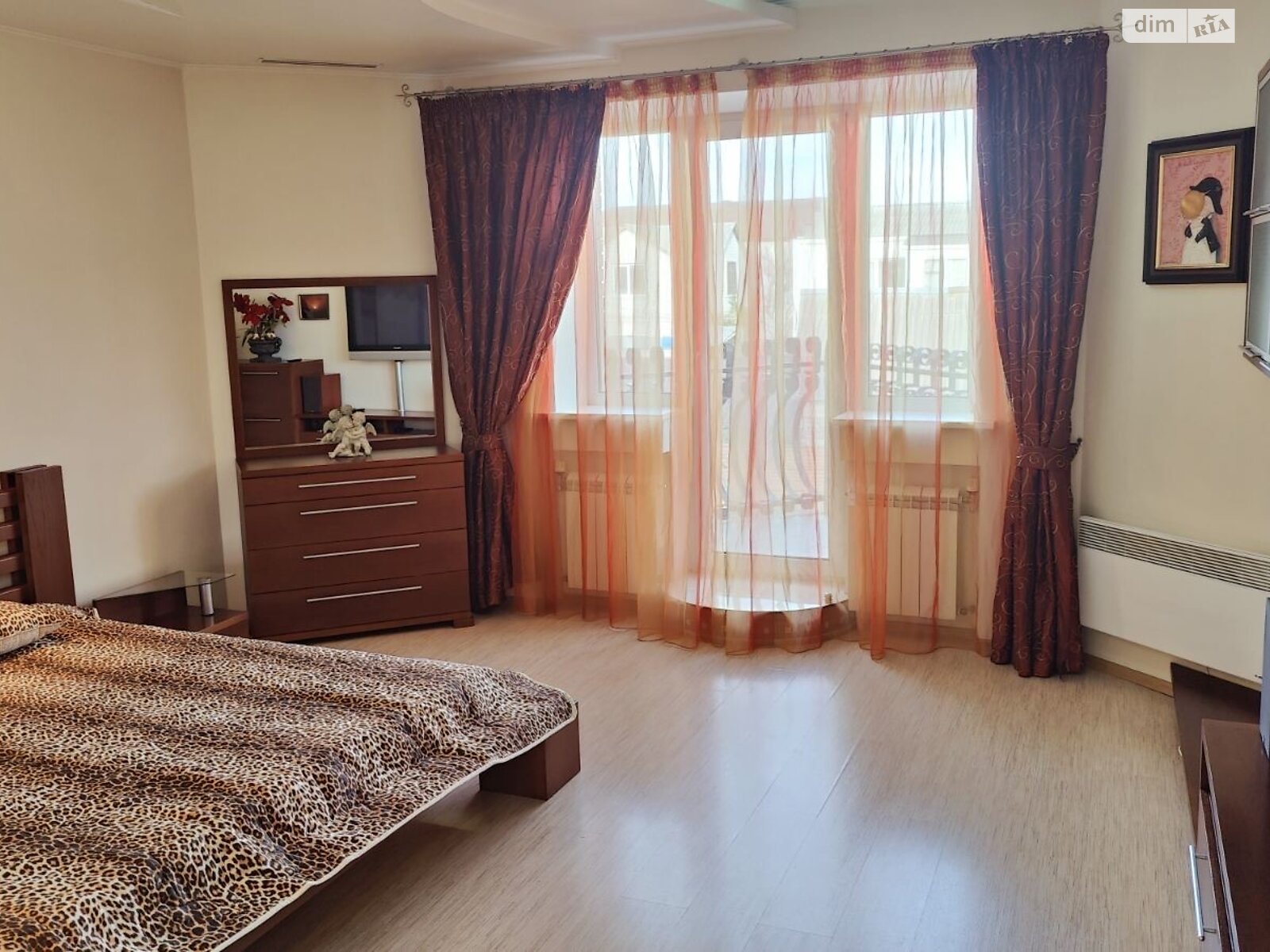 двоповерховий будинок з балконом, 289.3 кв. м, цегла. Здається помісячно в Дніпрі, в районі Ломівка фото 1 двопроверховий будинок з балконом, 289.3 кв. м, цегла. Здається помісячно в Дніпрі, в районі Ломівка фото 1