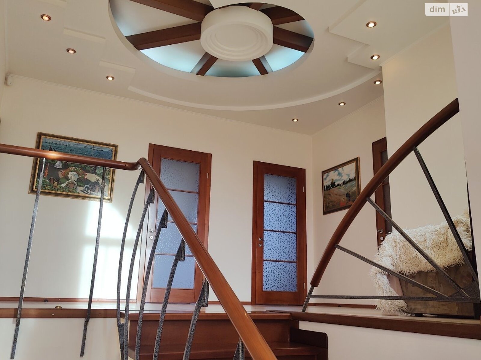 двоповерховий будинок з балконом, 289.3 кв. м, цегла. Здається помісячно в Дніпрі, в районі Ломівка фото 1 двопроверховий будинок з балконом, 289.3 кв. м, цегла. Здається помісячно в Дніпрі, в районі Ломівка фото 1