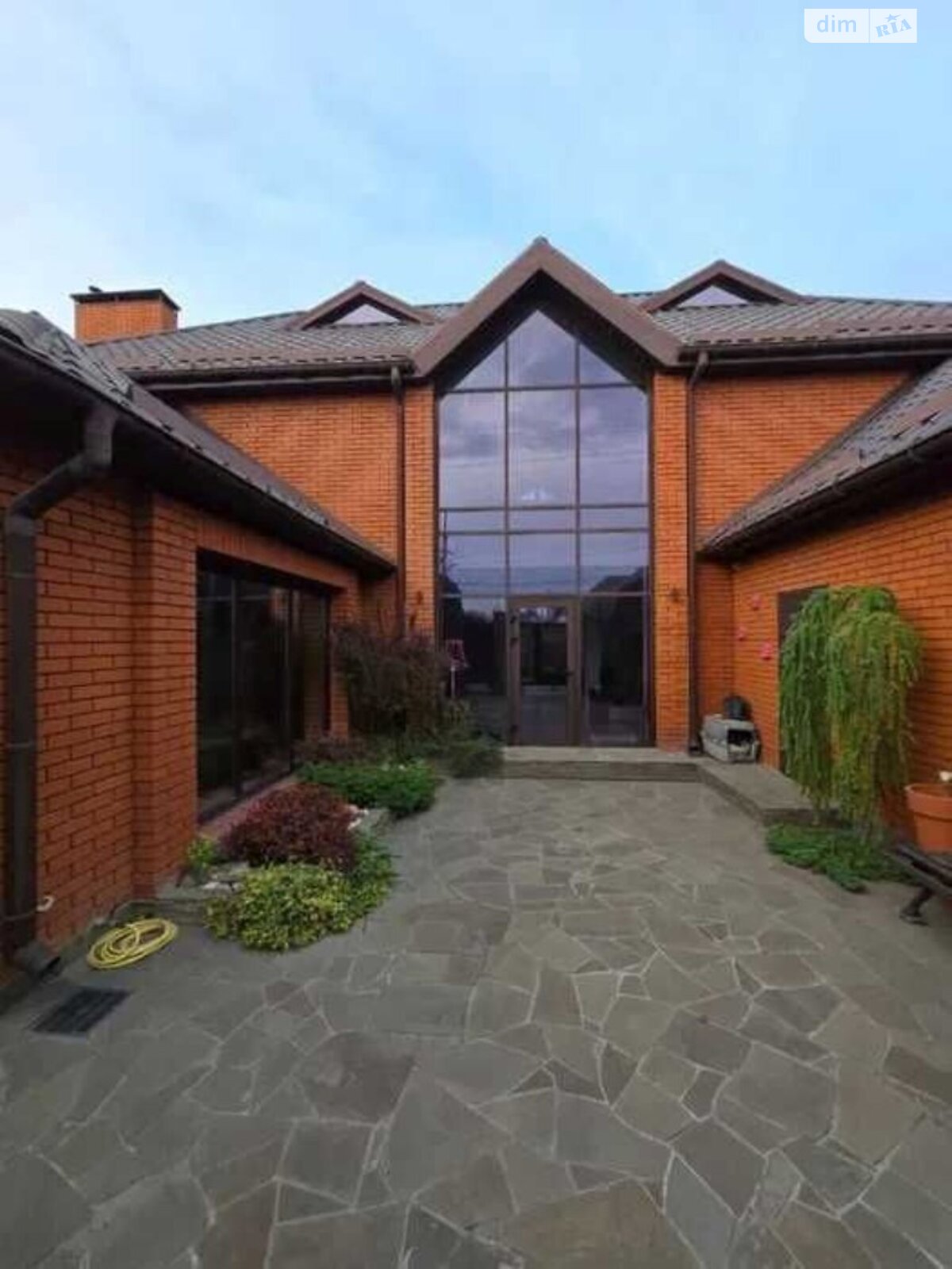 двопроверховий будинок з верандою, 350 кв. м, газобетон. Здається помісячно в Дніпрі, в районі Ломівка фото 1