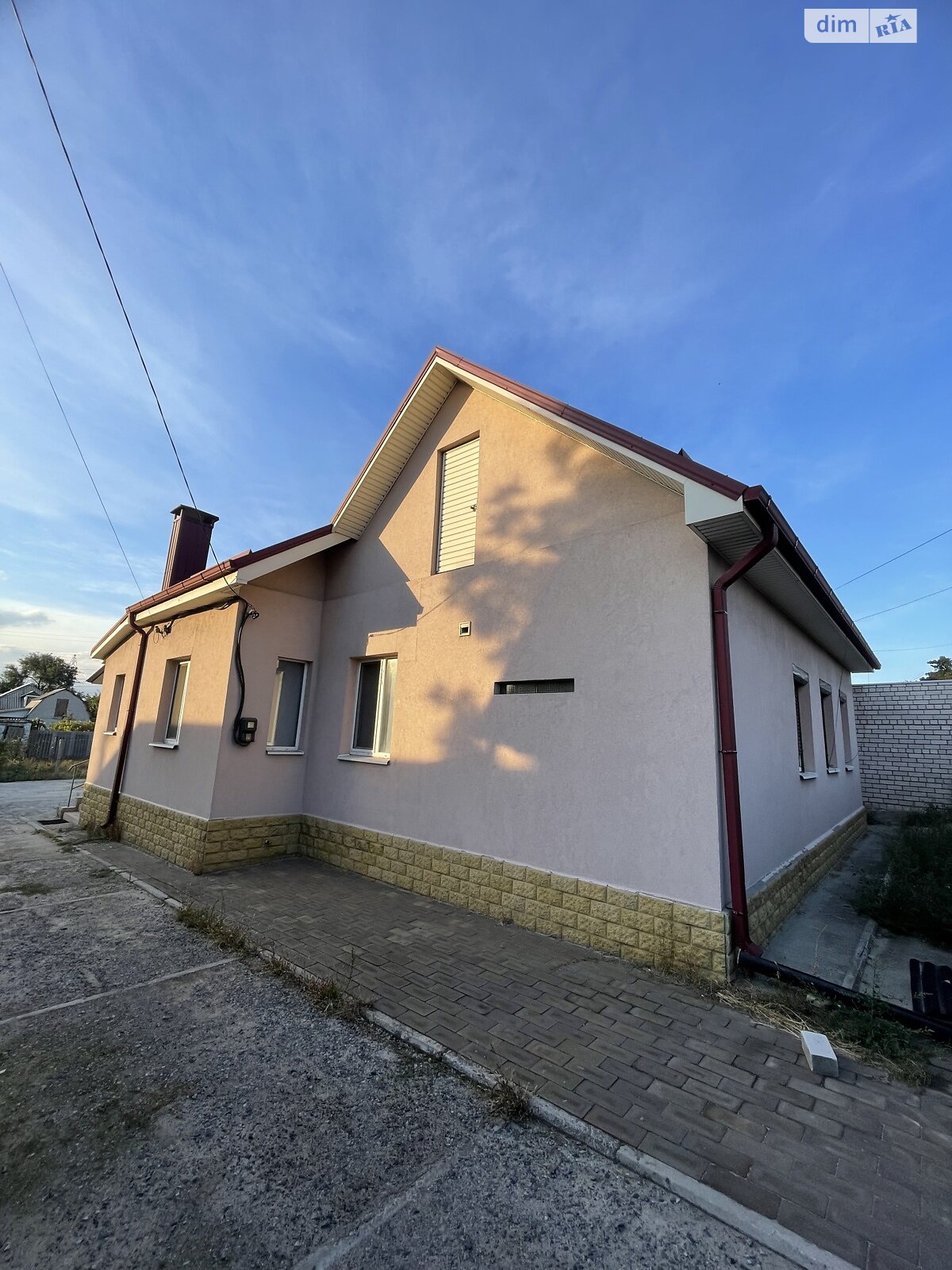 одноэтажный дом с верандой, 80 кв. м, кирпич. Сдается помесячно в Днепре, в районе Ломовка фото 1 одноэтажный дом с верандой, 80 кв. м, кирпич. Сдается помесячно в Днепре, в районе Ломовка фото 1