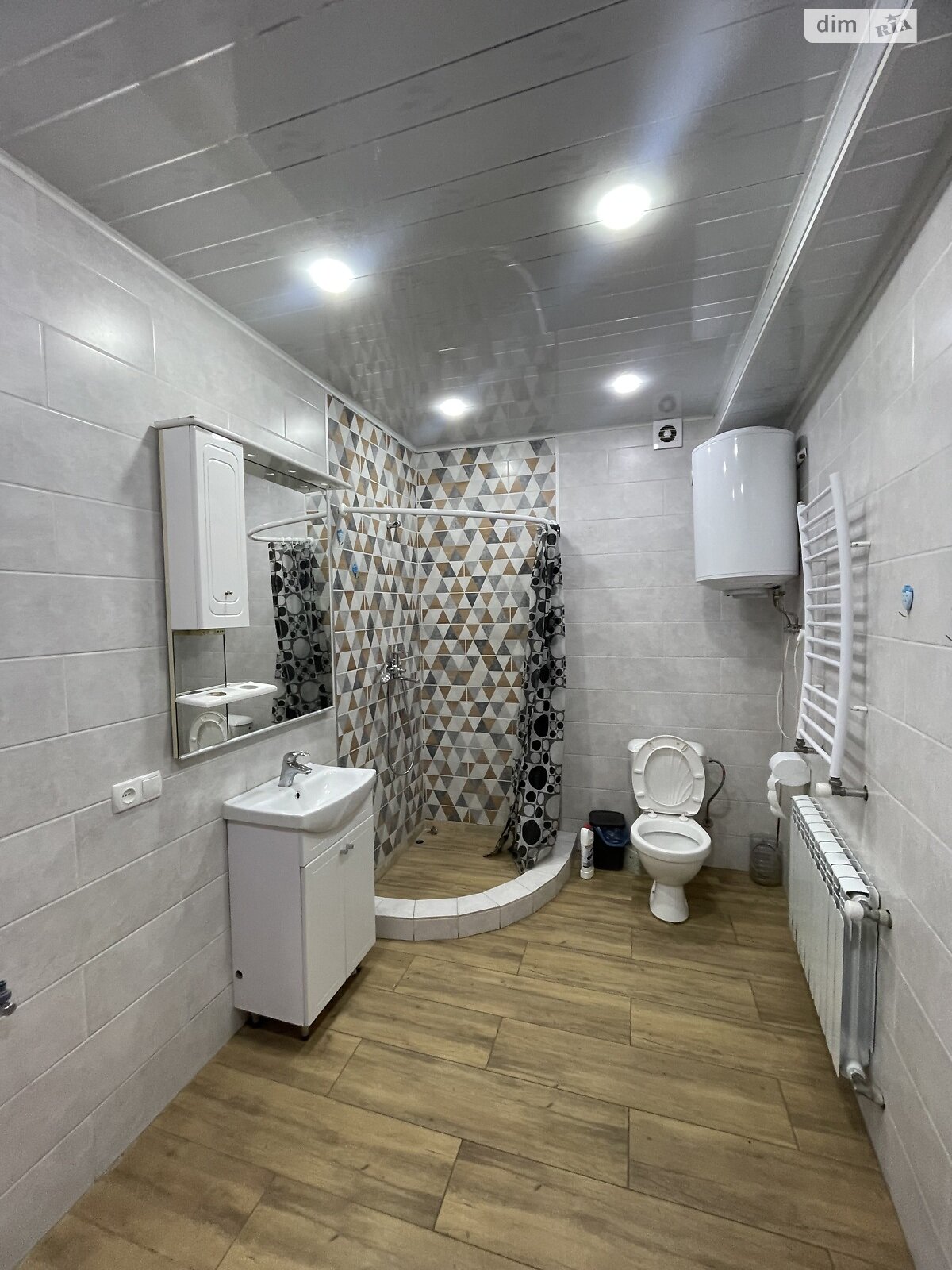 одноэтажный дом, 90 кв. м, кирпич. Сдается помесячно в Днепре, в районе Ломовка фото 1 одноэтажный дом, 90 кв. м, кирпич. Сдается помесячно в Днепре, в районе Ломовка фото 1