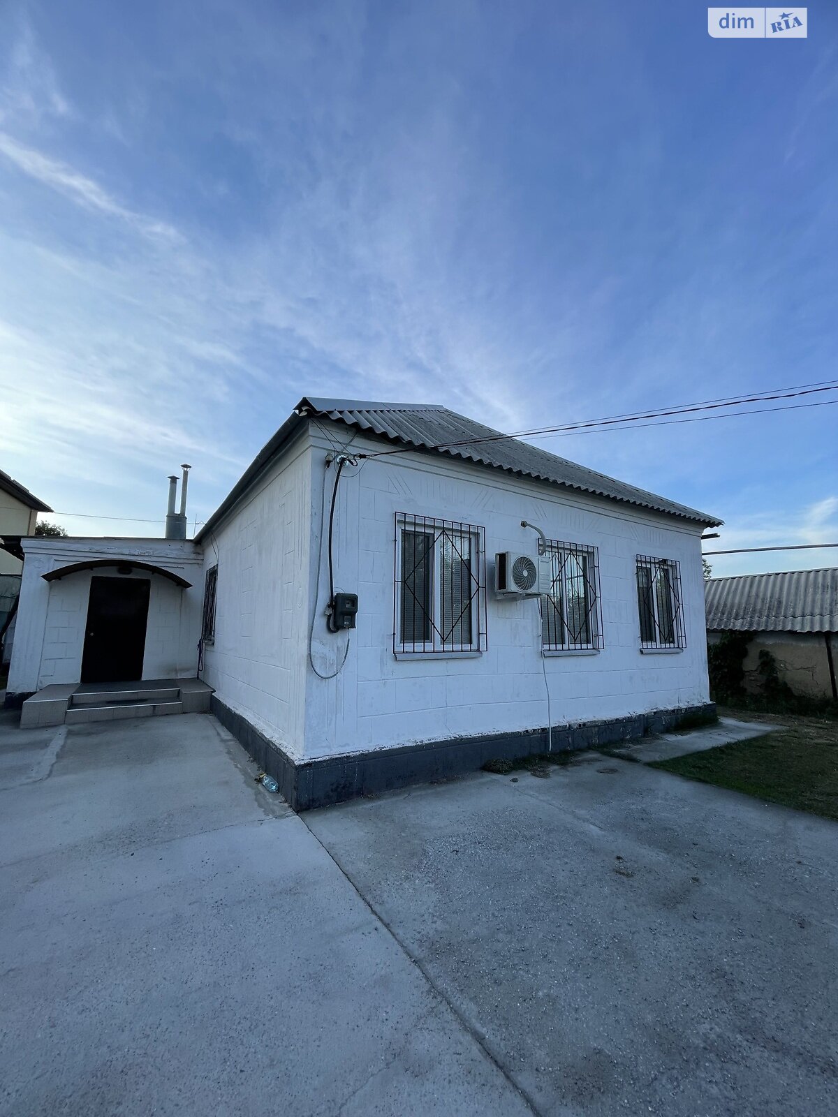 одноэтажный дом, 90 кв. м, кирпич. Сдается помесячно в Днепре, в районе Ломовка фото 1 одноэтажный дом, 90 кв. м, кирпич. Сдается помесячно в Днепре, в районе Ломовка фото 1