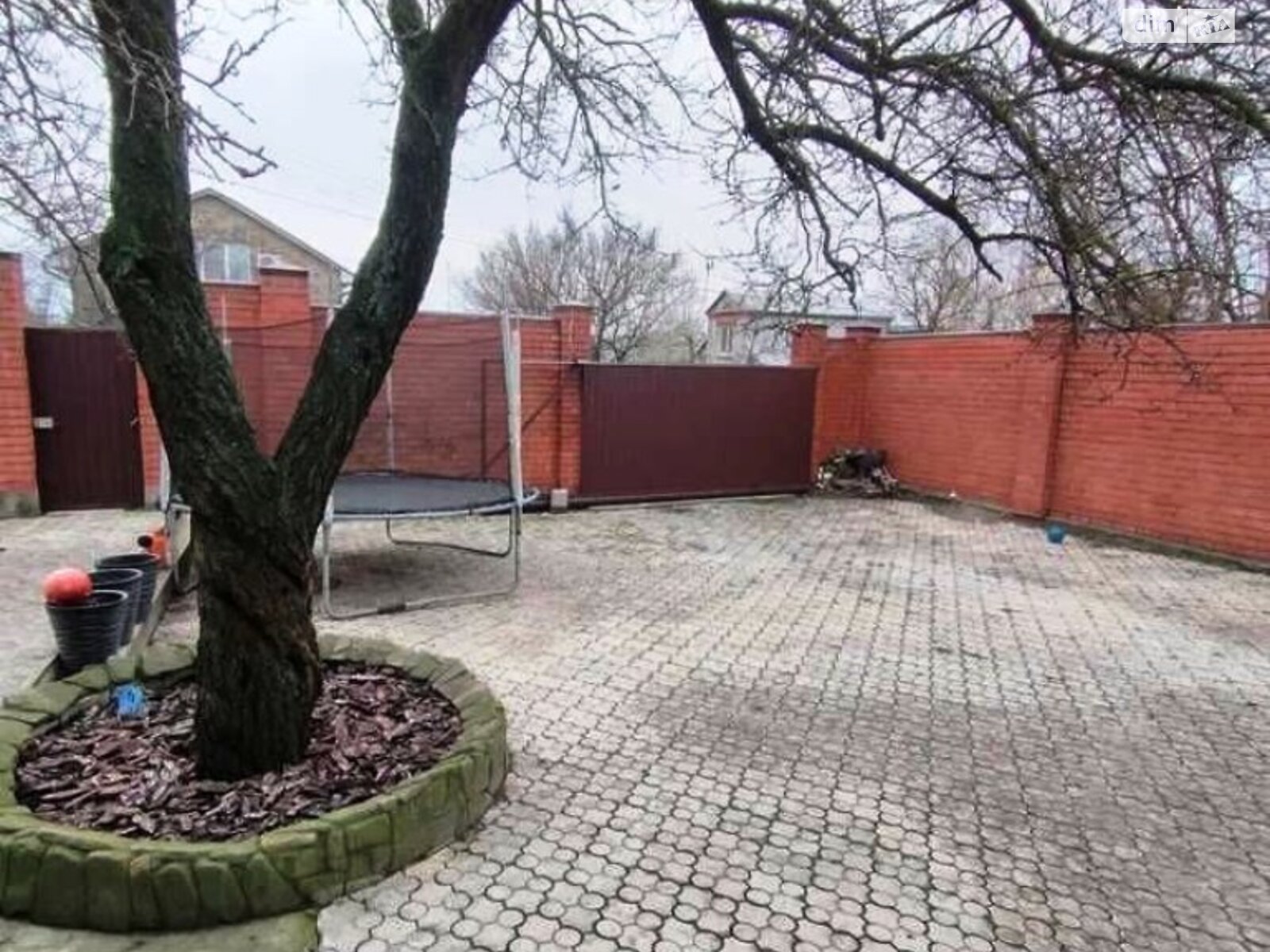 одноэтажный дом беседка, 100 кв. м, кирпич. Сдается помесячно в Днепре, в районе Мирный фото 1