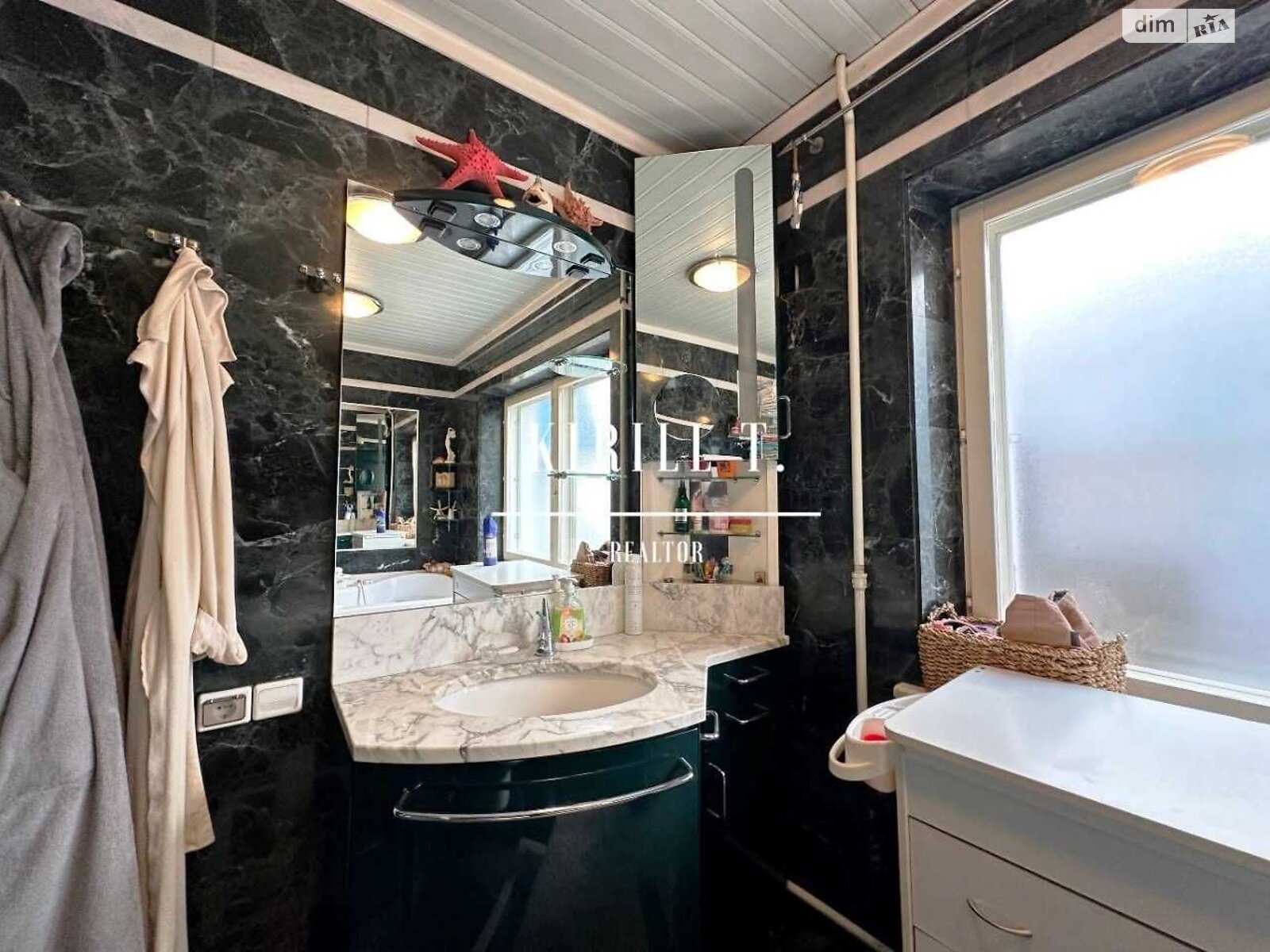 двоповерховий будинок з верандою, 320 кв. м, кирпич. Здається помісячно в Дніпрі, в районі Мирний фото 1 двопроверховий будинок з верандою, 320 кв. м, кирпич. Здається помісячно в Дніпрі, в районі Мирний фото 1