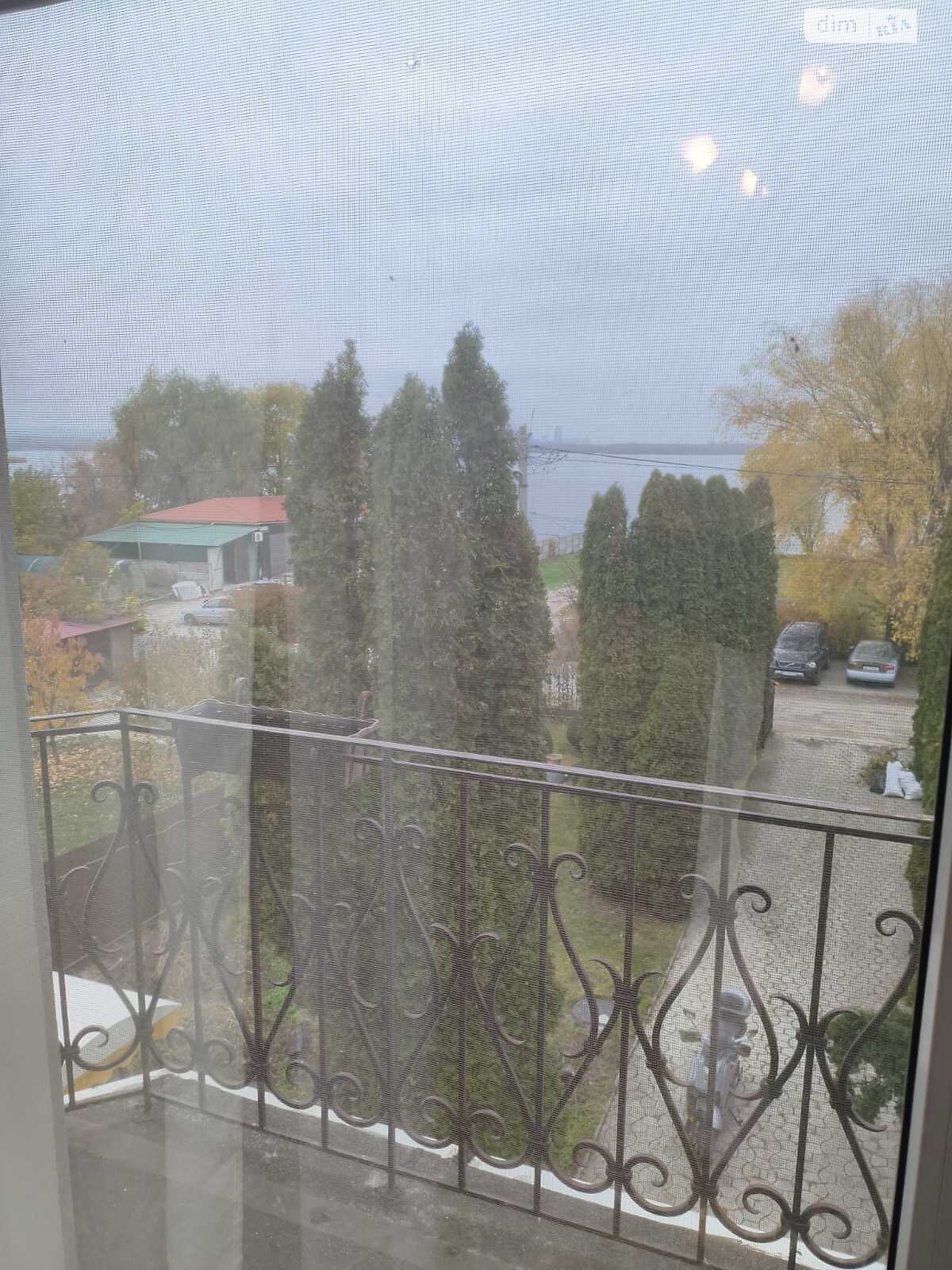 двухэтажный дом с гаражом, 200 кв. м, кирпич. Сдается помесячно в Днепре, в районе Набережная фото 1 двухэтажный дом с гаражом, 200 кв. м, кирпич. Сдается помесячно в Днепре, в районе Набережная фото 1