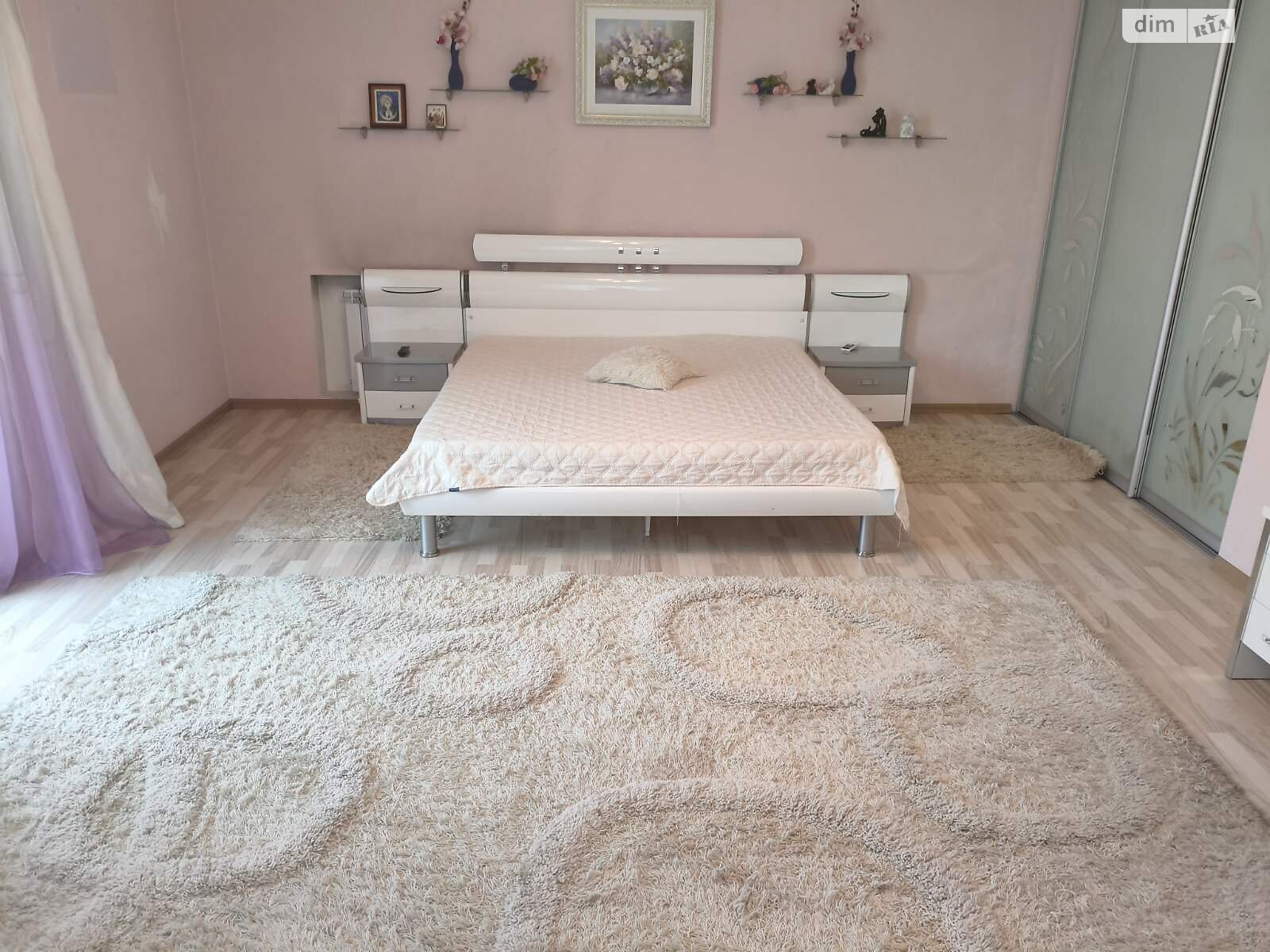 двухэтажный дом с гаражом, 200 кв. м, кирпич. Сдается помесячно в Днепре, в районе Набережная фото 1 двухэтажный дом с гаражом, 200 кв. м, кирпич. Сдается помесячно в Днепре, в районе Набережная фото 1