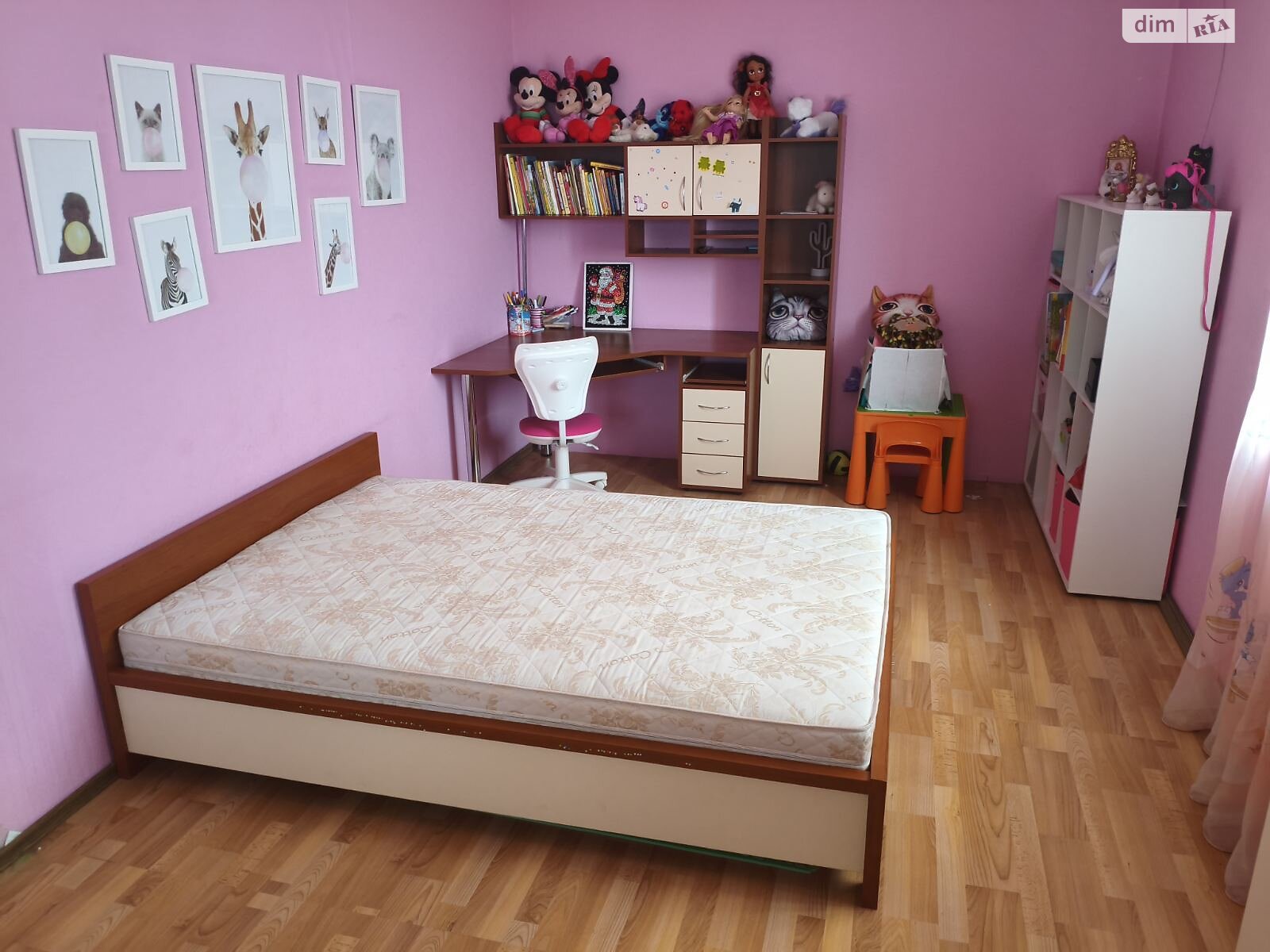 двухэтажный дом с гаражом, 200 кв. м, кирпич. Сдается помесячно в Днепре, в районе Набережная фото 1 двухэтажный дом с гаражом, 200 кв. м, кирпич. Сдается помесячно в Днепре, в районе Набережная фото 1