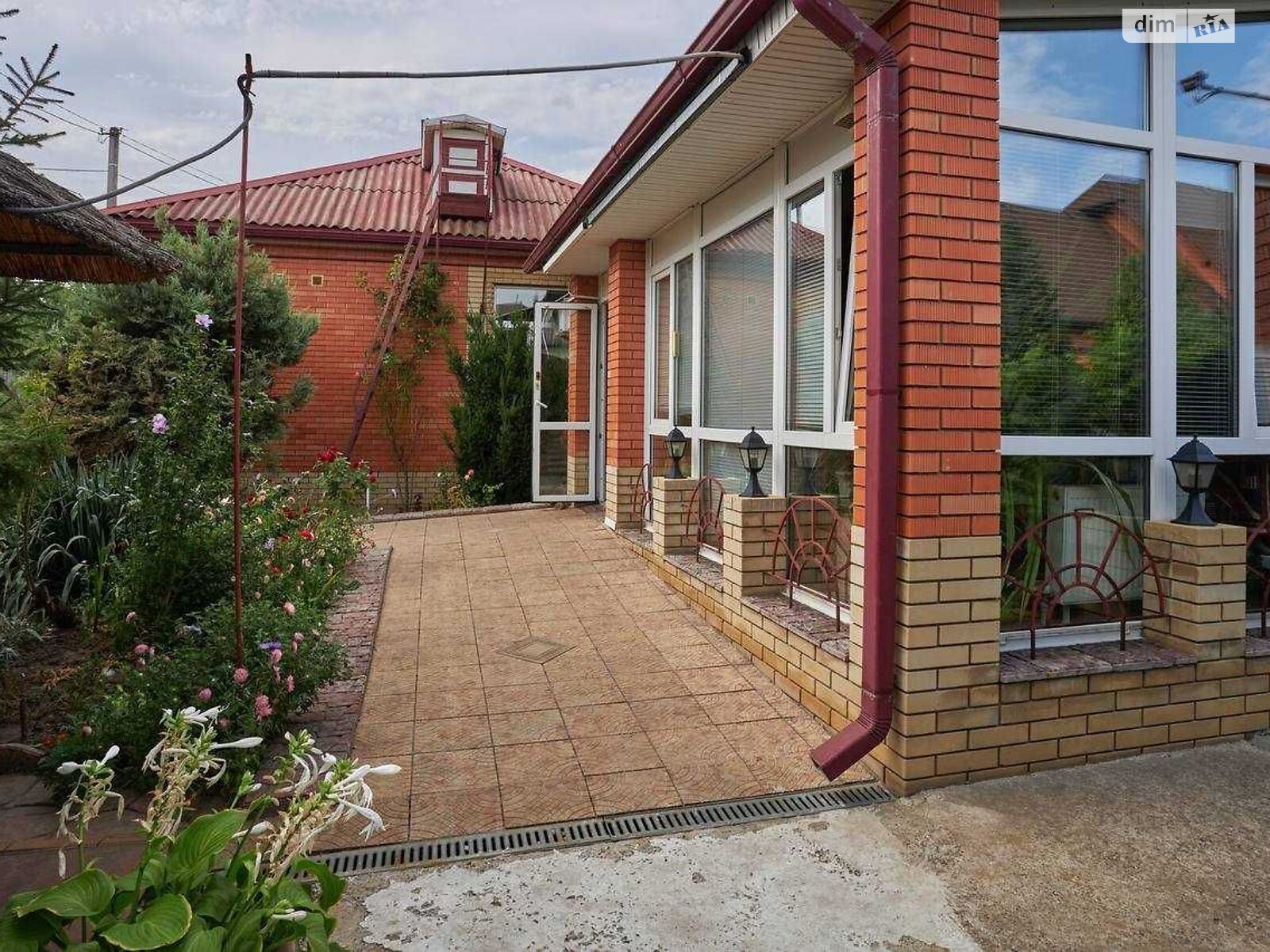 одноэтажный дом с верандой, 120 кв. м, кирпич. Сдается помесячно в Днепре, в районе Новое Клочко фото 1 одноэтажный дом с верандой, 120 кв. м, кирпич. Сдается помесячно в Днепре, в районе Новое Клочко фото 1