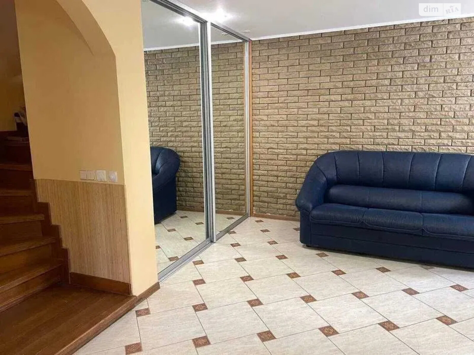 двухэтажный дом беседка, 141 кв. м, кирпич. Сдается помесячно в Днепре, в районе Одинковка фото 1 двухэтажный дом беседка, 141 кв. м, кирпич. Сдается помесячно в Днепре, в районе Одинковка фото 1