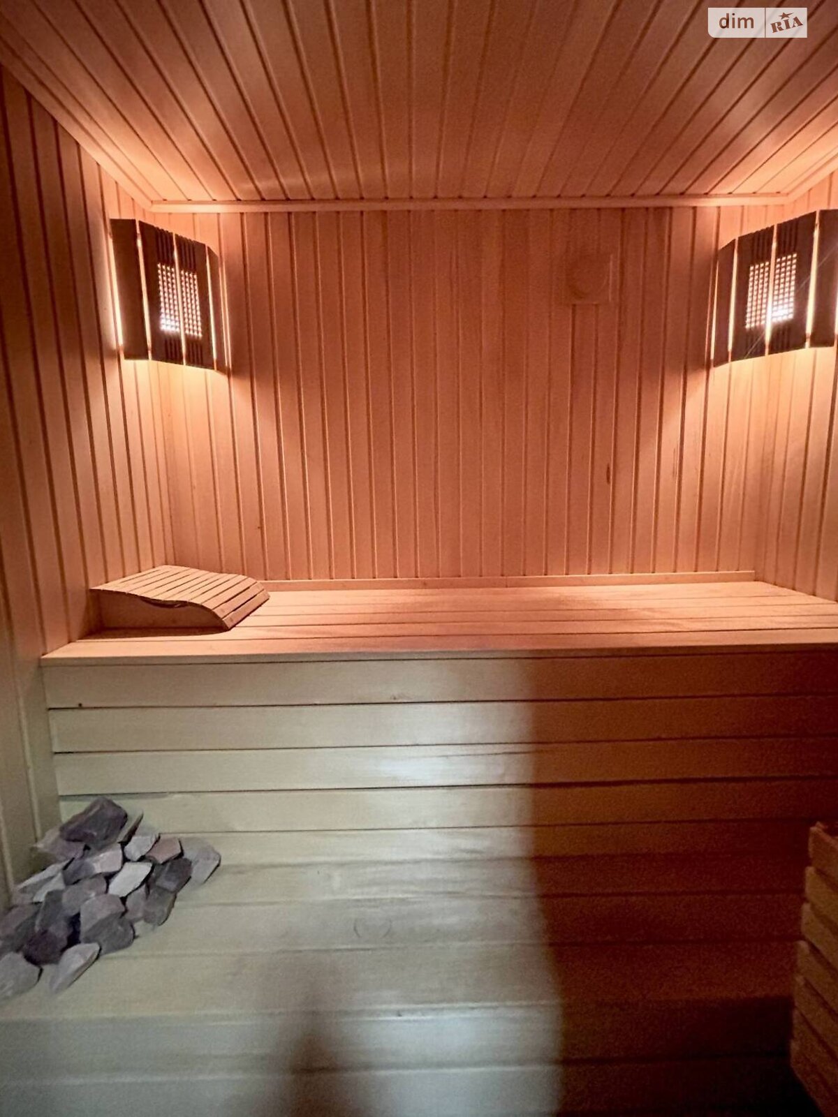 двухэтажный дом с гаражом, 220 кв. м, кирпич. Сдается помесячно в Днепре, в районе Подстанция фото 1