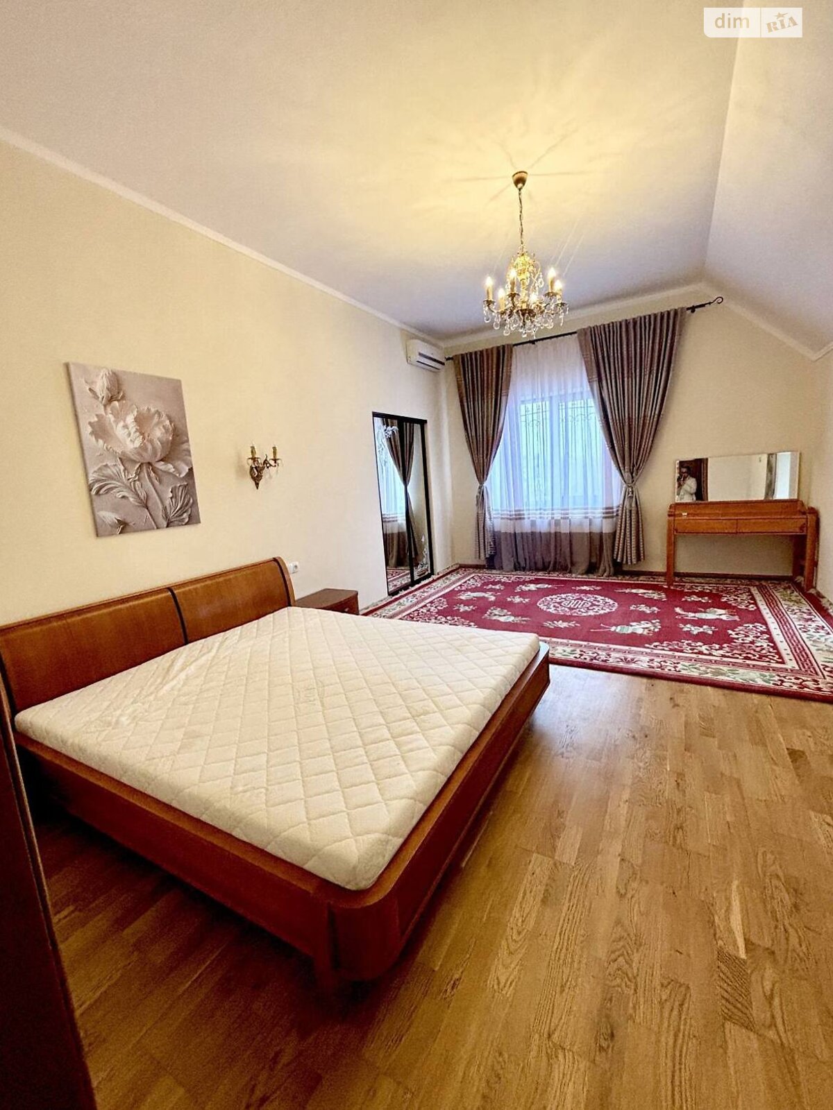 двухэтажный дом с гаражом, 220 кв. м, кирпич. Сдается помесячно в Днепре, в районе Подстанция фото 1