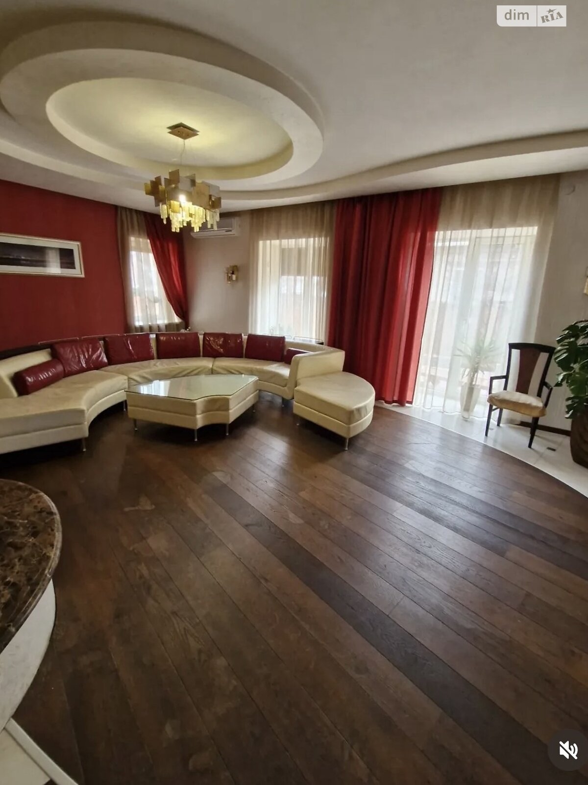 трехэтажный дом, 350 кв. м, кирпич. Сдается помесячно в Днепре, в районе Рабочая фото 1