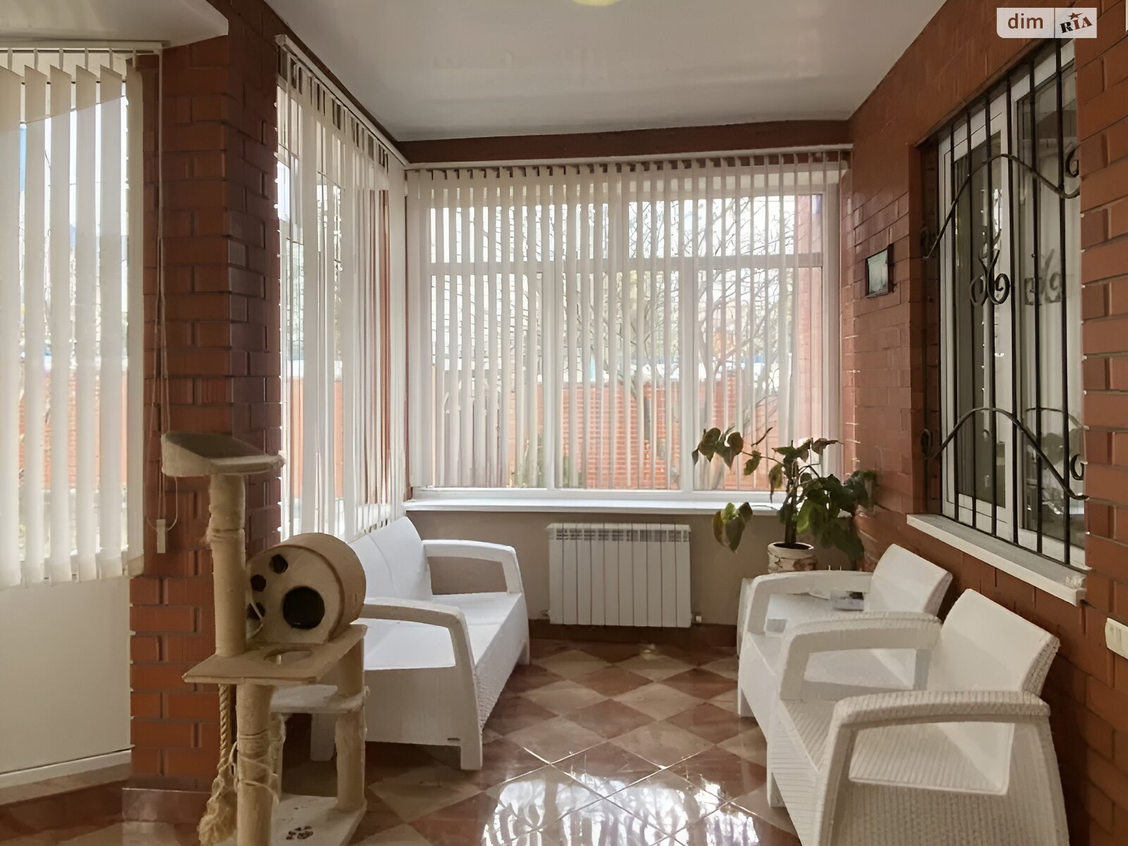 двоповерховий будинок з балконом, 210 кв. м, цегла. Здається помісячно в Дніпрі фото 1 двоповерховий будинок з балконом, 210 кв. м, цегла. Здається помісячно в Дніпрі фото 1