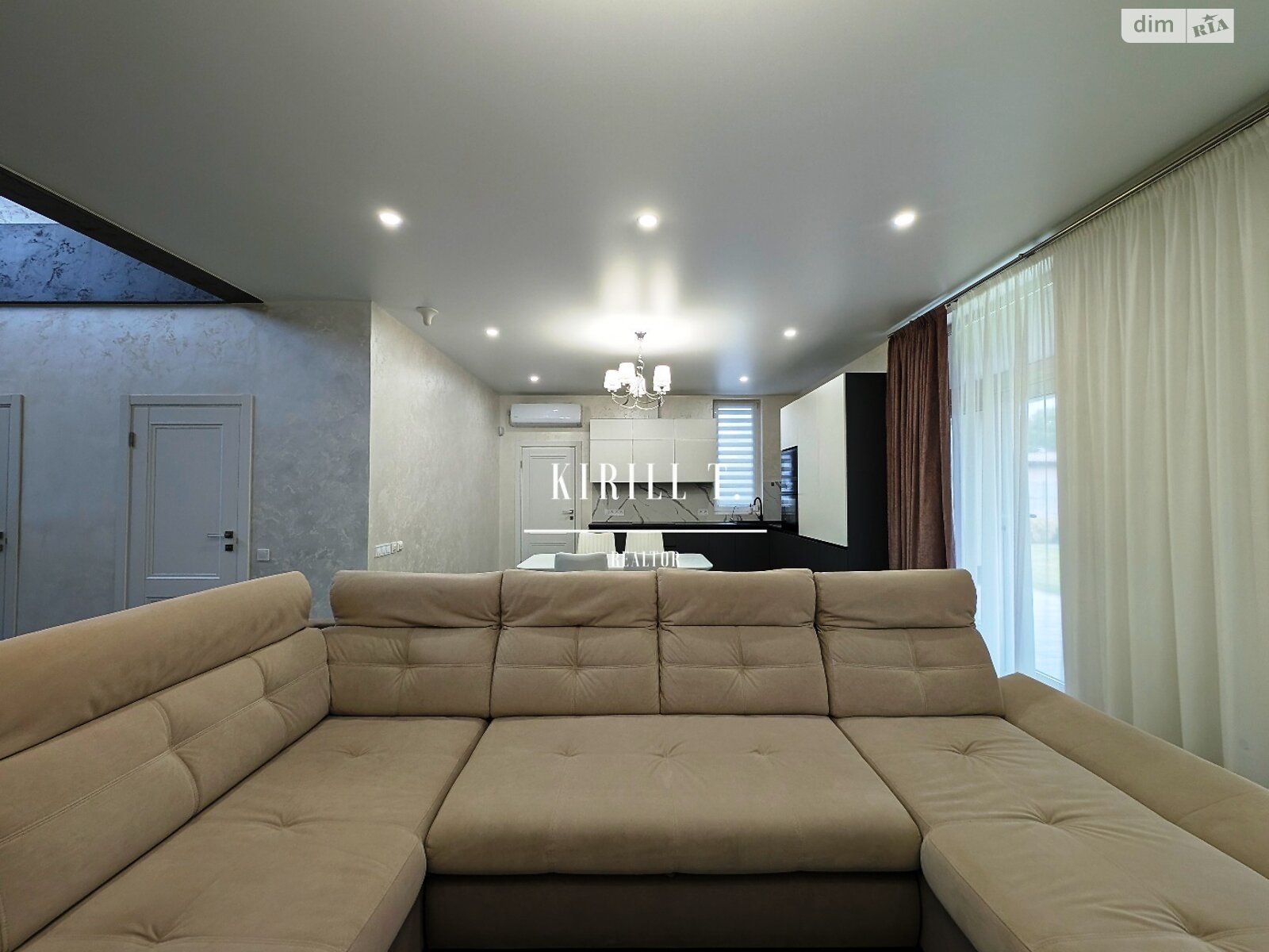 двухэтажный дом с верандой, 200 кв. м, кирпич. Сдается помесячно в Днепре, в районе Самаровка фото 1 двухэтажный дом с верандой, 200 кв. м, кирпич. Сдается помесячно в Днепре, в районе Самаровка фото 1