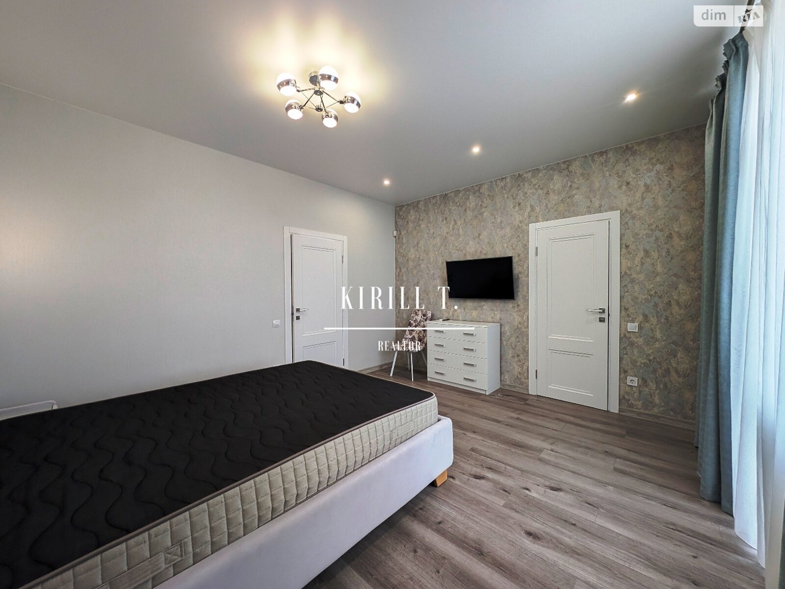 двухэтажный дом с верандой, 200 кв. м, кирпич. Сдается помесячно в Днепре, в районе Самаровка фото 1 двухэтажный дом с верандой, 200 кв. м, кирпич. Сдается помесячно в Днепре, в районе Самаровка фото 1