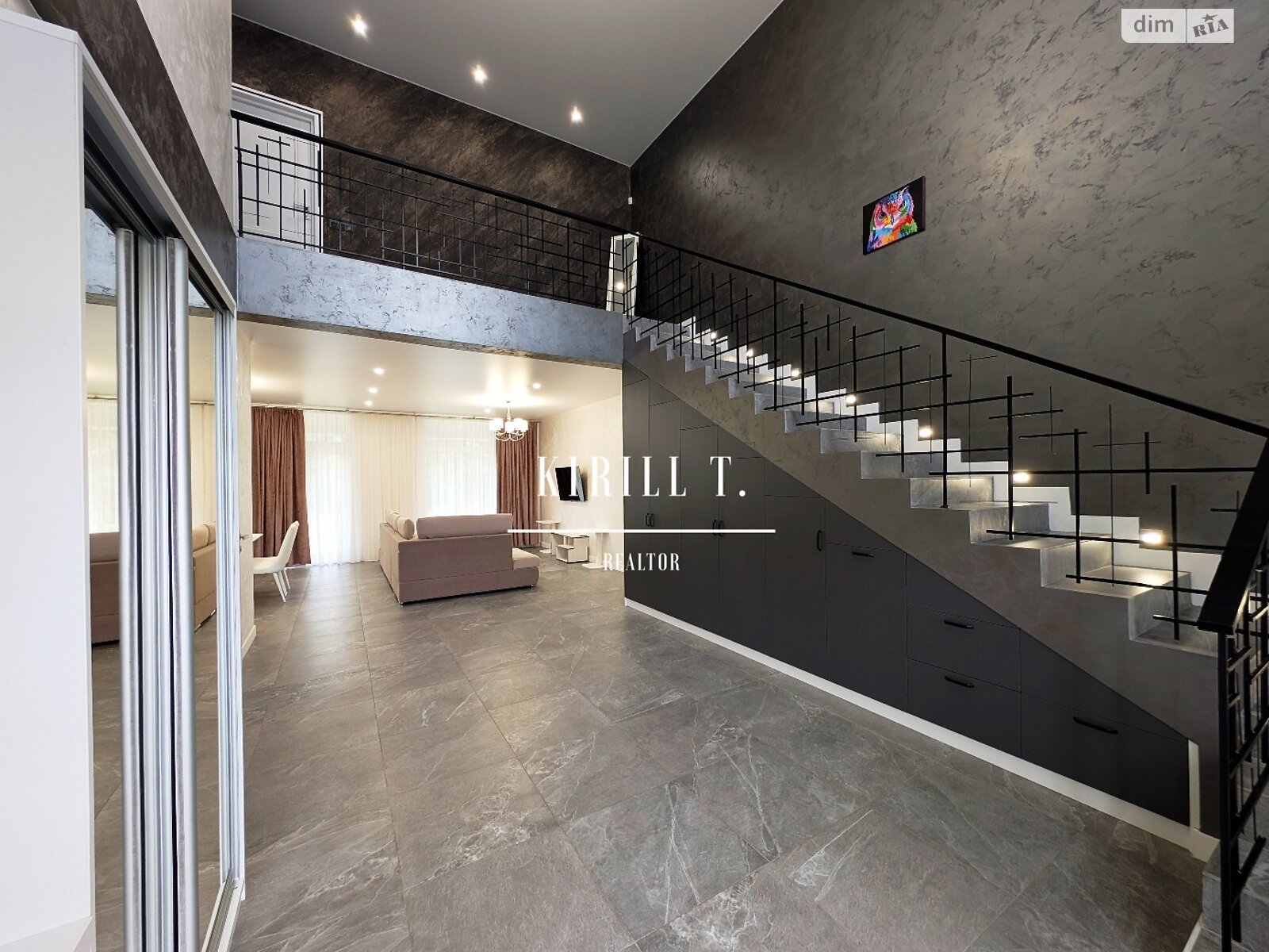 двухэтажный дом с верандой, 200 кв. м, кирпич. Сдается помесячно в Днепре, в районе Самаровка фото 1 двухэтажный дом с верандой, 200 кв. м, кирпич. Сдается помесячно в Днепре, в районе Самаровка фото 1