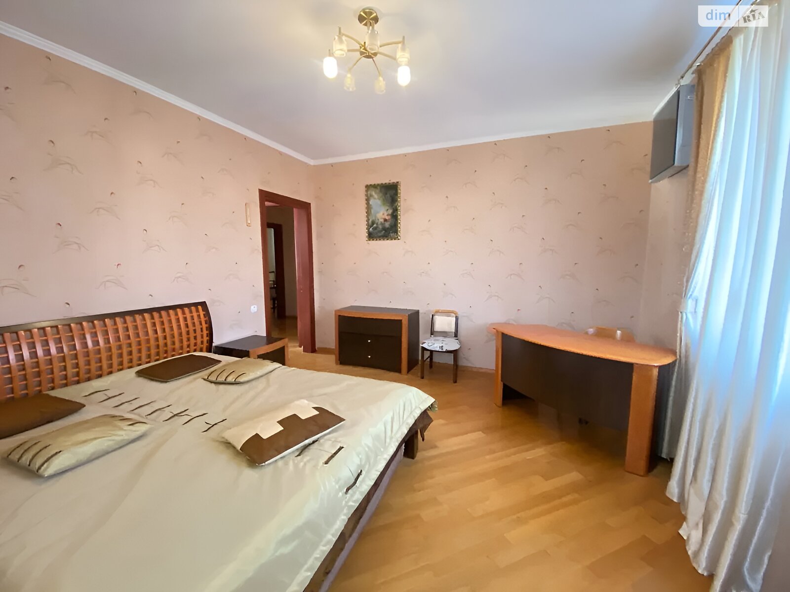 двоповерховий будинок з балконом, 210 кв. м, цегла. Здається помісячно в Дніпрі, в районі Шевченківський фото 1 двопроверховий будинок з балконом, 210 кв. м, цегла. Здається помісячно в Дніпрі, в районі Шевченківський фото 1