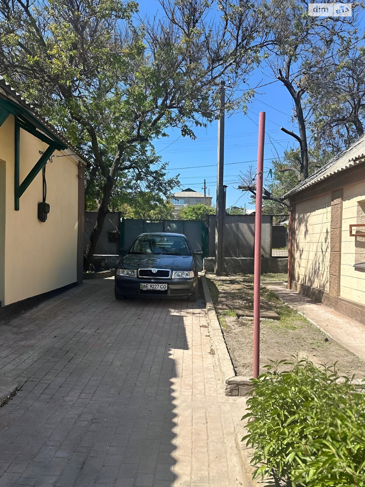 одноэтажный дом с гаражом, 70 кв. м, кирпич. Сдается помесячно в Днепре, в районе Шляхивка фото 1 одноэтажный дом с гаражом, 70 кв. м, кирпич. Сдается помесячно в Днепре, в районе Шляхивка фото 1