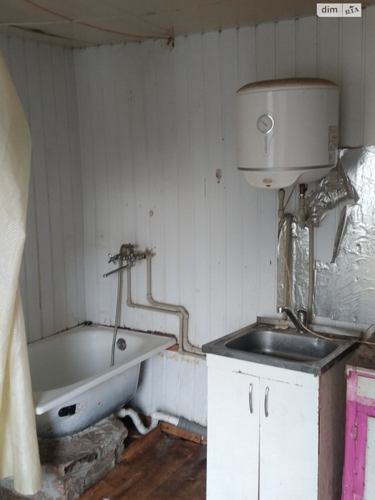 одноэтажный дом с гаражом, 17 кв. м, кирпич. Сдается помесячно в Днепре фото 1 одноэтажный дом с гаражом, 17 кв. м, кирпич. Сдается помесячно в Днепре фото 1