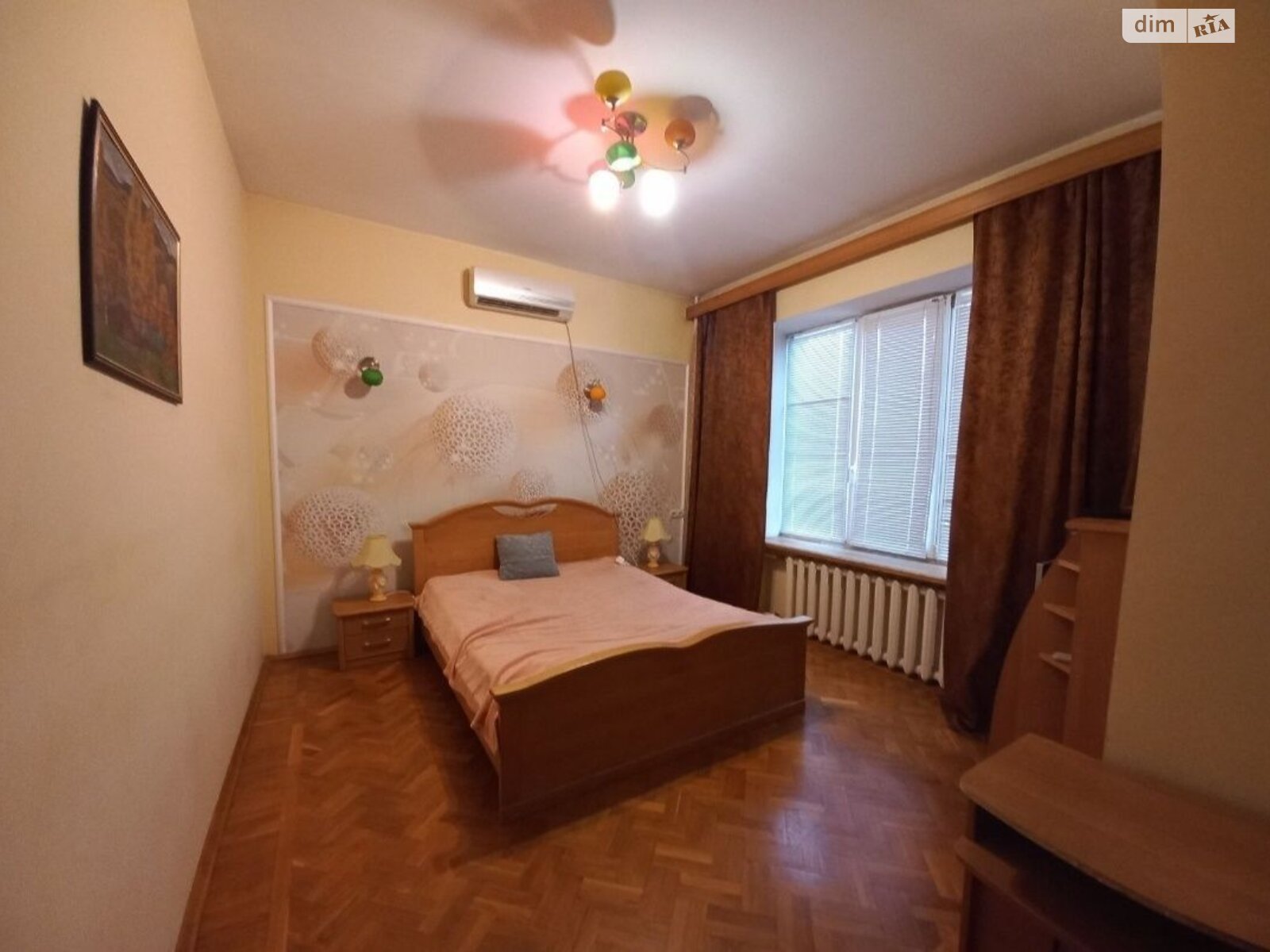 двухэтажный дом, 200 кв. м, кирпич. Сдается помесячно в Днепре, в районе Соборный фото 1 двухэтажный дом, 200 кв. м, кирпич. Сдается помесячно в Днепре, в районе Соборный фото 1