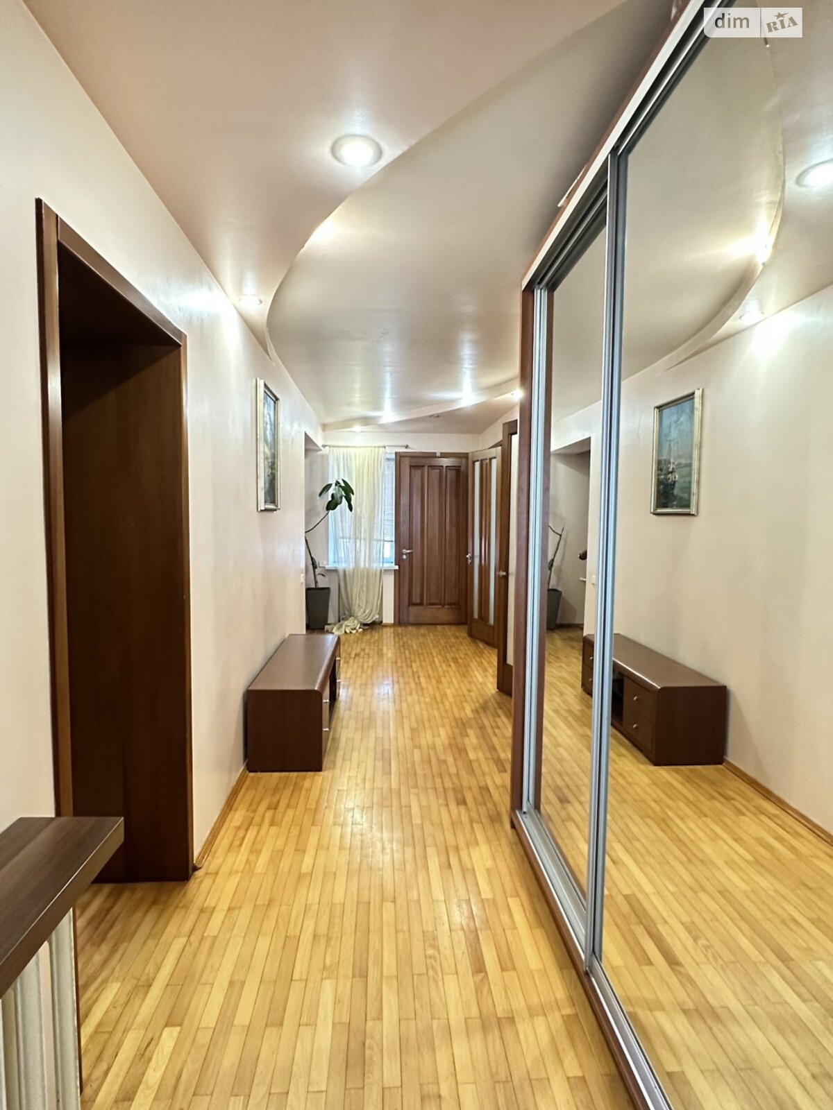 двоповерховий будинок з гаражем, 150 кв. м, цегла. Здається помісячно в Дніпрі, в районі Тополя-2 фото 1 двопроверховий будинок з гаражем, 150 кв. м, цегла. Здається помісячно в Дніпрі, в районі Тополя-2 фото 1