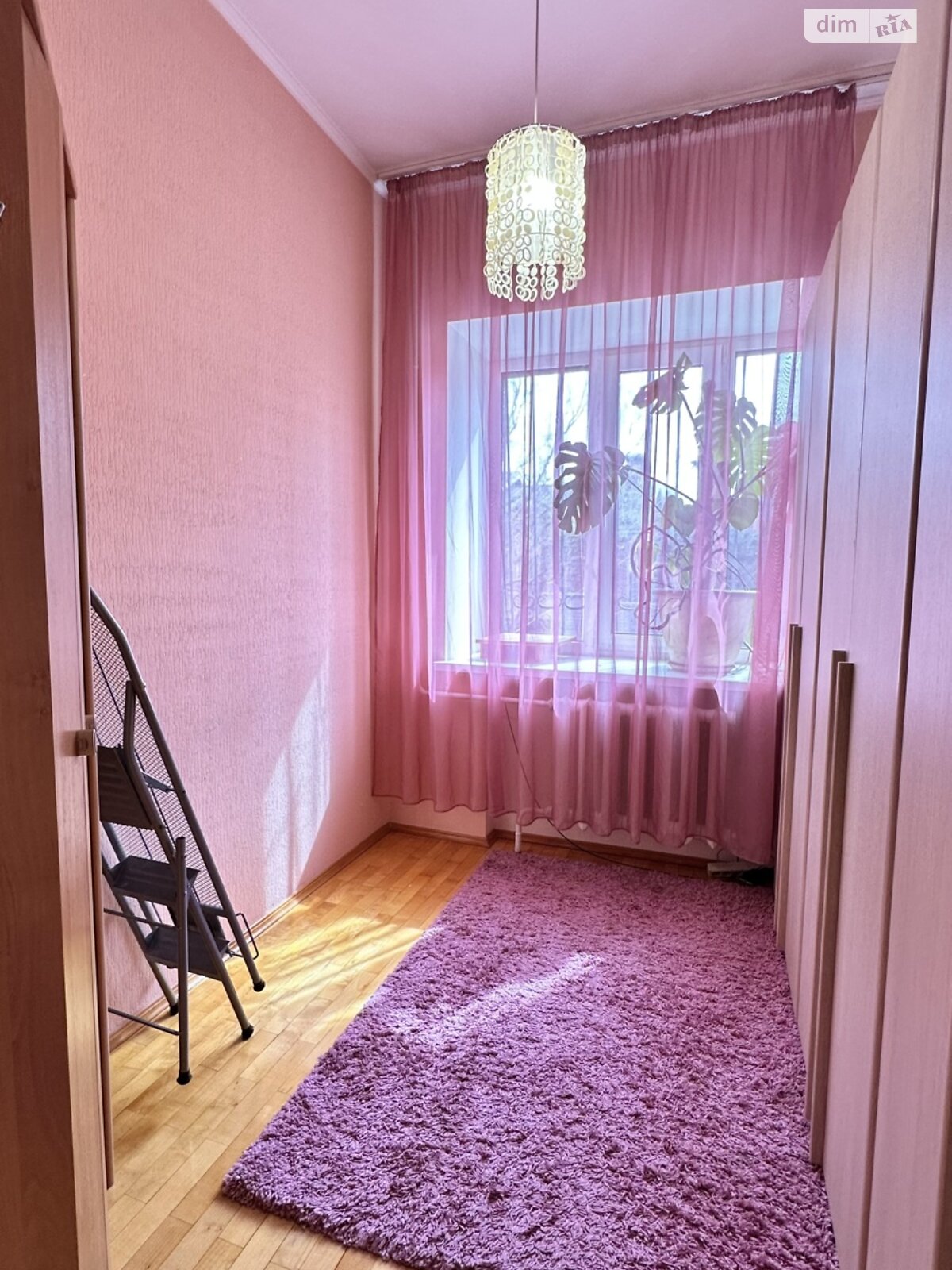 двоповерховий будинок з гаражем, 150 кв. м, цегла. Здається помісячно в Дніпрі, в районі Тополя-2 фото 1 двопроверховий будинок з гаражем, 150 кв. м, цегла. Здається помісячно в Дніпрі, в районі Тополя-2 фото 1