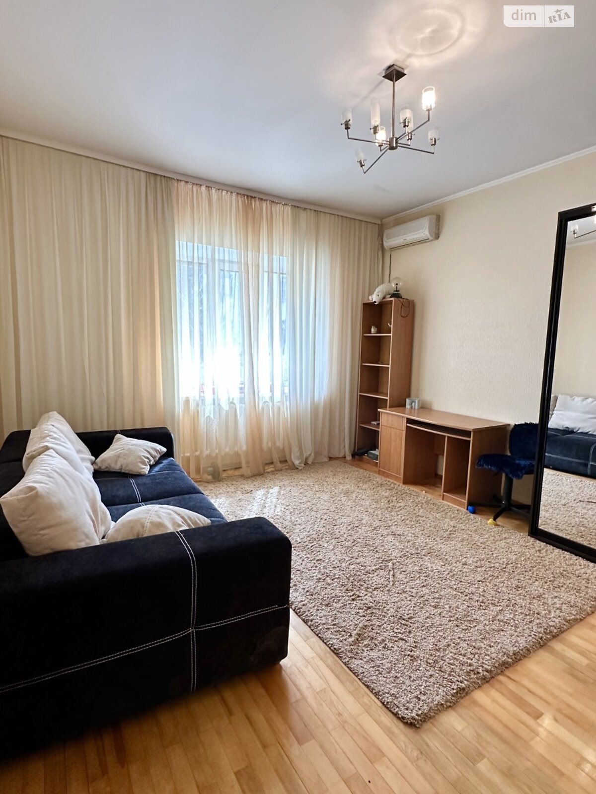 двоповерховий будинок з гаражем, 150 кв. м, цегла. Здається помісячно в Дніпрі, в районі Тополя-2 фото 1 двопроверховий будинок з гаражем, 150 кв. м, цегла. Здається помісячно в Дніпрі, в районі Тополя-2 фото 1