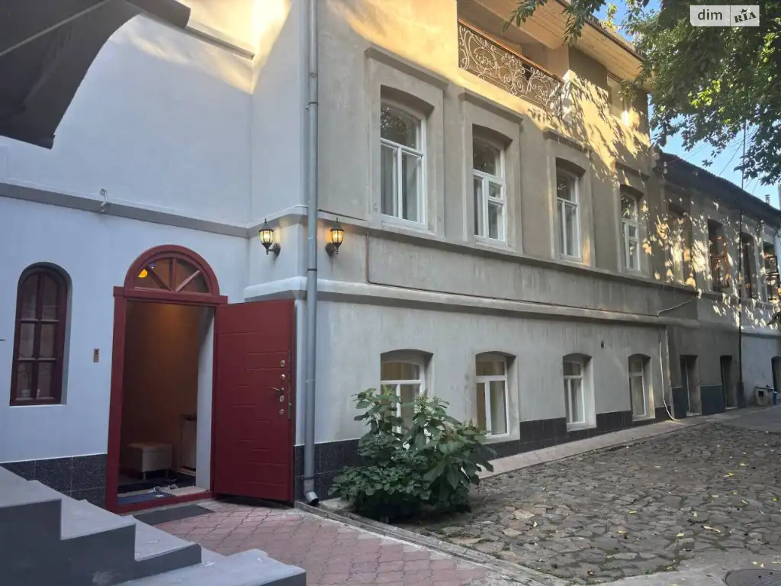 триповерховий будинок, 150 кв. м, цегла. Здається помісячно в Дніпрі, в районі Центр фото 1 трипроверховий будинок, 150 кв. м, цегла. Здається помісячно в Дніпрі, в районі Центр фото 1