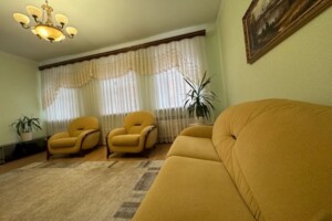 двухэтажный дом, 100 кв. м, кирпич. Сдается помесячно в Днепре, в районе Центр фото 2 двухэтажный дом, 100 кв. м, кирпич. Сдается помесячно в Днепре, в районе Центр фото 2