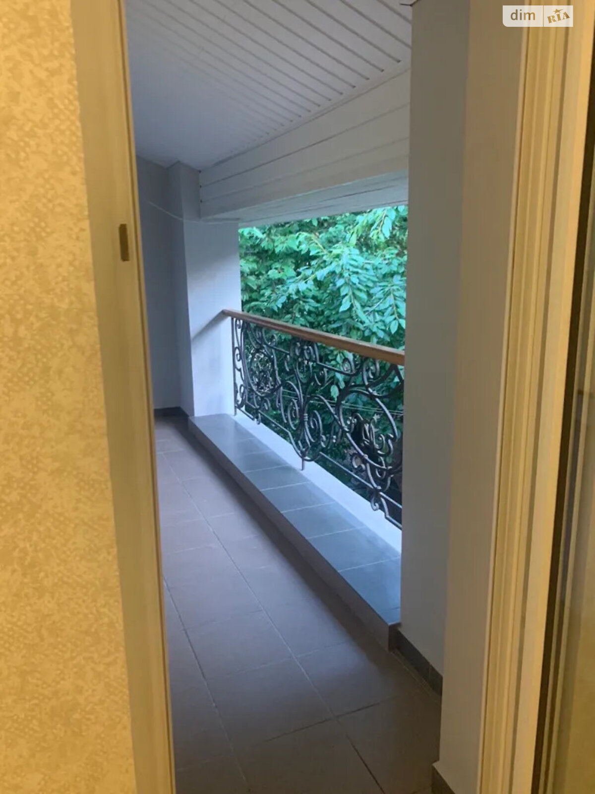 двухэтажный дом с балконом, 100 кв. м, кирпич. Сдается помесячно в Днепре, в районе Центр фото 1