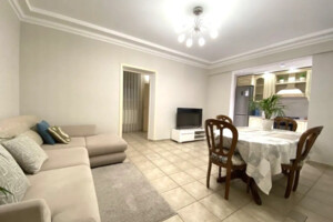 двухэтажный дом с балконом, 100 кв. м, кирпич. Сдается помесячно в Днепре, в районе Центр фото 2