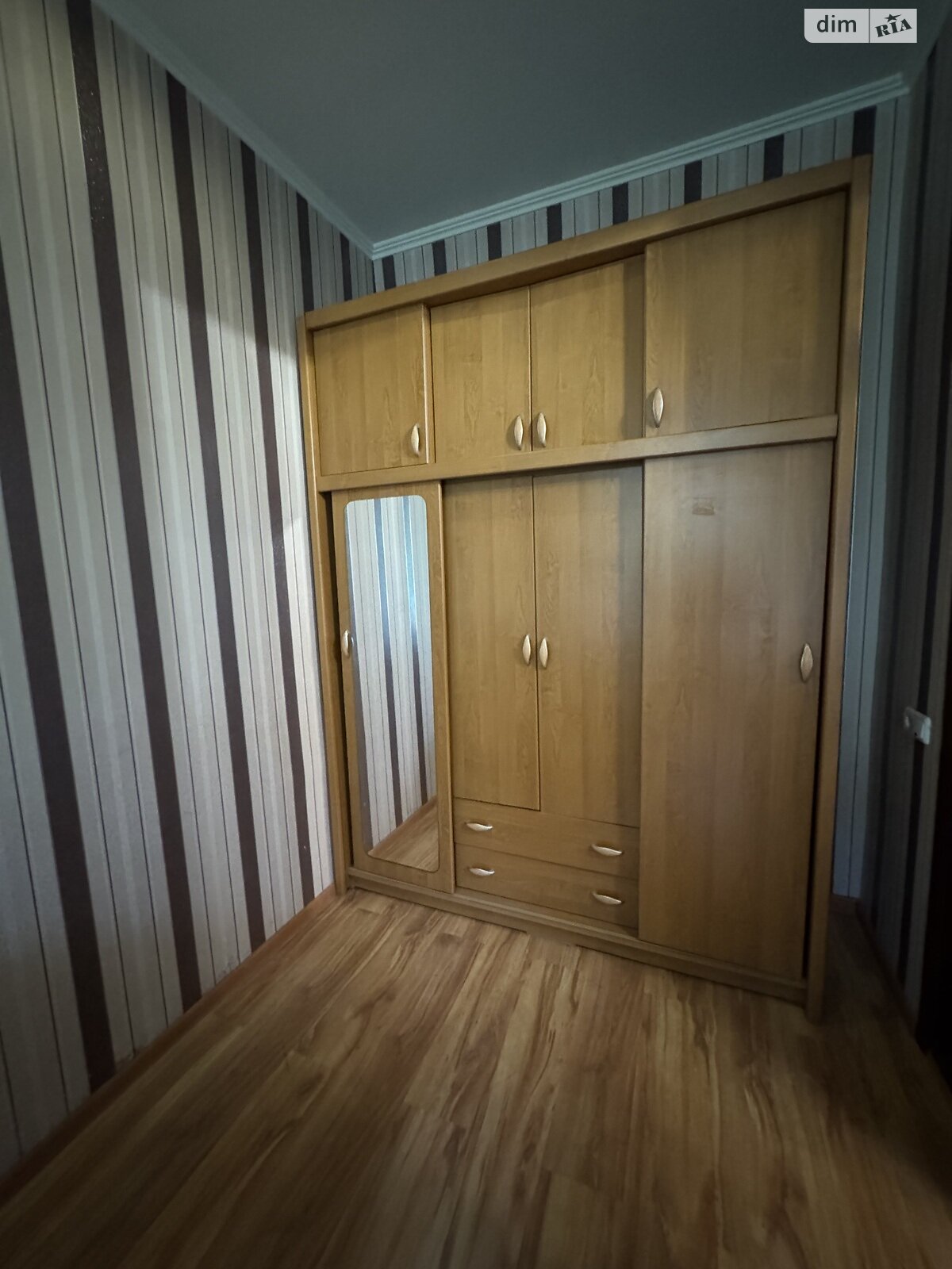 одноэтажный дом, 55 кв. м, кирпич. Сдается помесячно в Днепре, в районе Центральный Холм фото 1