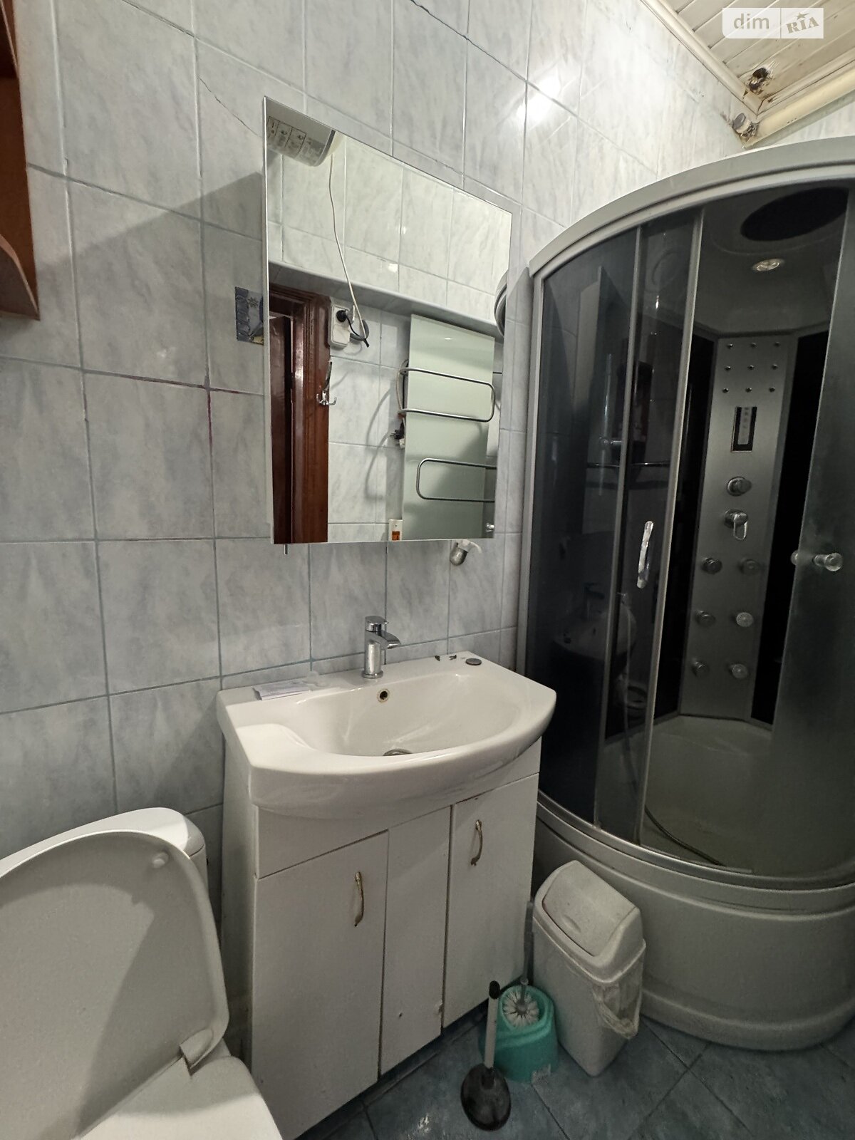 одноэтажный дом, 55 кв. м, кирпич. Сдается помесячно в Днепре, в районе Центральный Холм фото 1