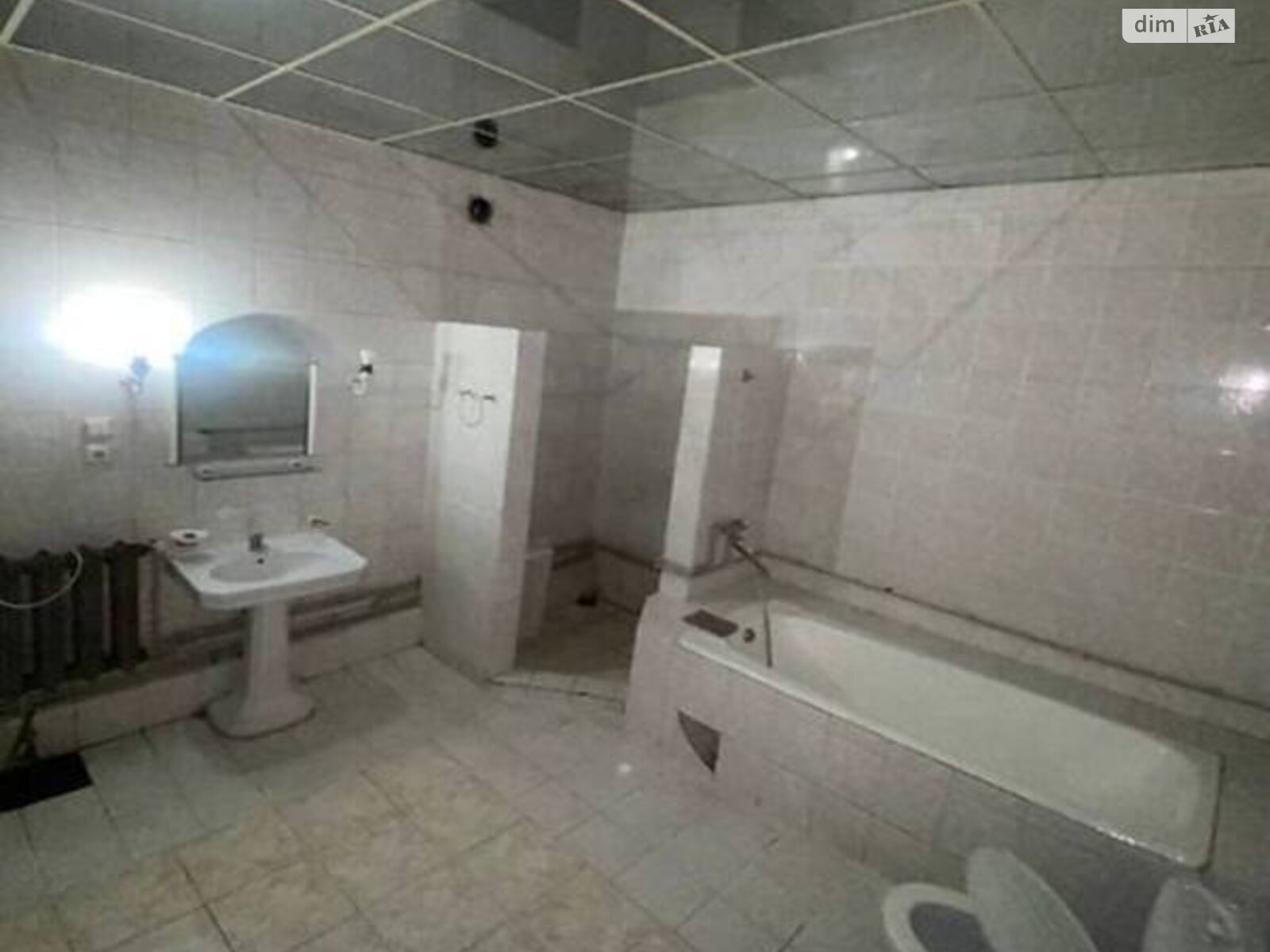 двухэтажный дом, 250 кв. м, кирпич. Сдается помесячно в Днепре, в районе Центральный фото 1