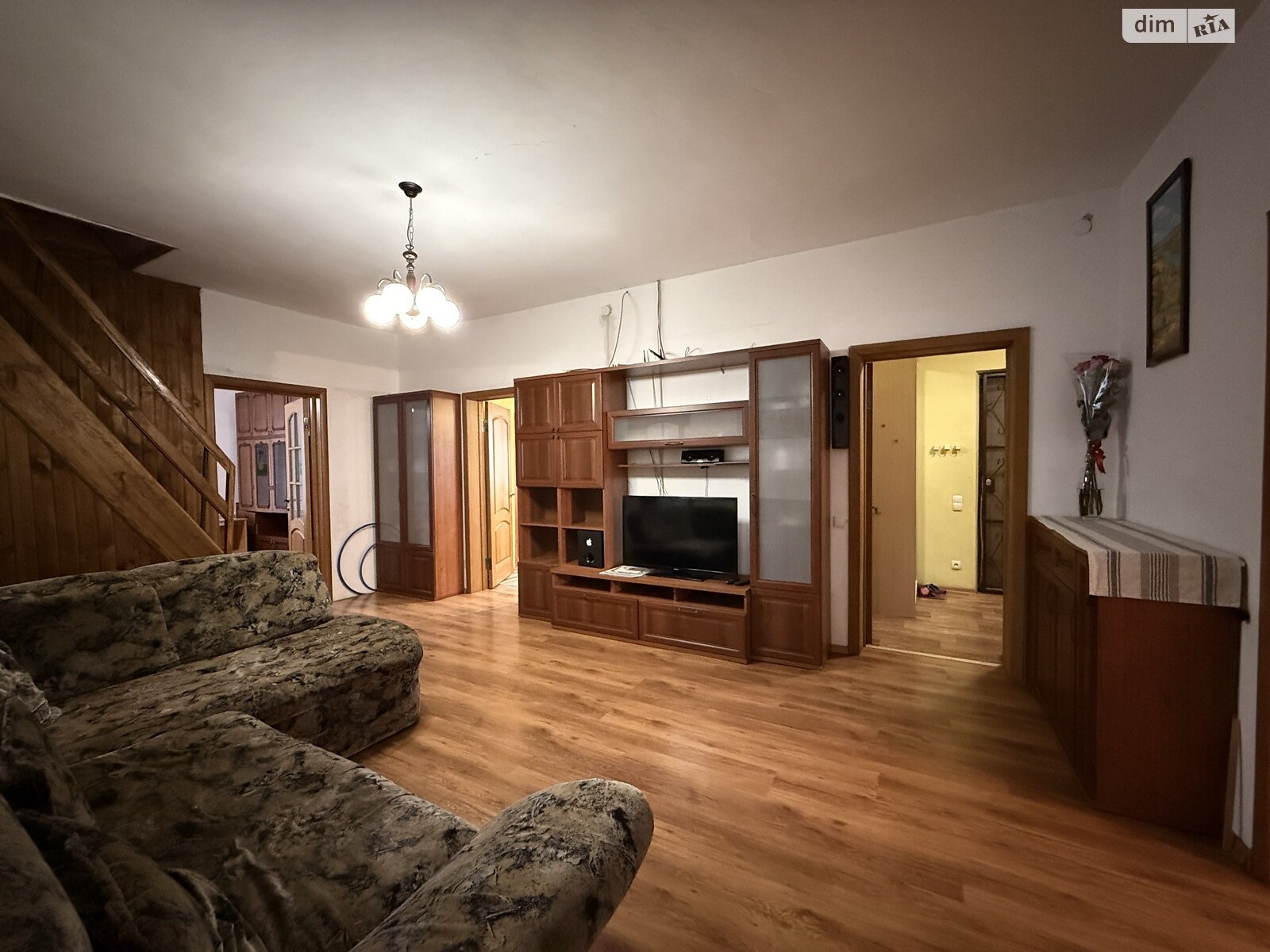 одноэтажный дом с гаражом, 110 кв. м, кирпич. Сдается помесячно в Днепре фото 1 одноэтажный дом с гаражом, 110 кв. м, кирпич. Сдается помесячно в Днепре фото 1