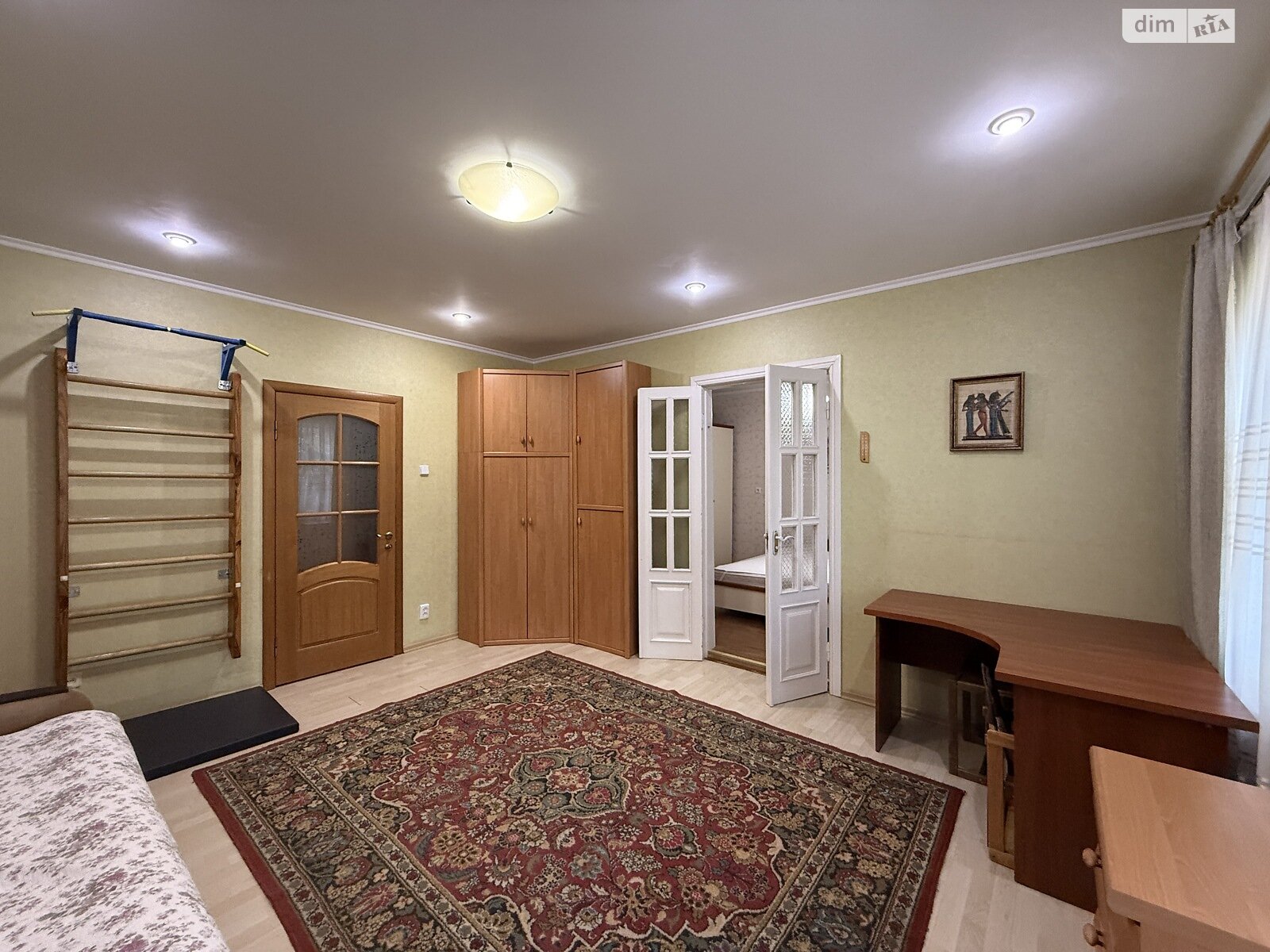 одноэтажный дом с гаражом, 110 кв. м, кирпич. Сдается помесячно в Днепре фото 1 одноэтажный дом с гаражом, 110 кв. м, кирпич. Сдается помесячно в Днепре фото 1