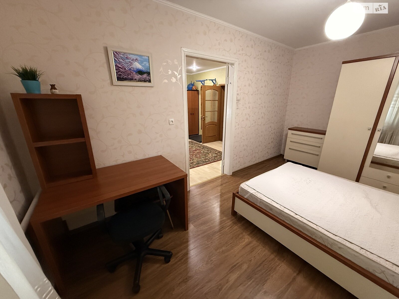 одноэтажный дом с гаражом, 110 кв. м, кирпич. Сдается помесячно в Днепре фото 1 одноэтажный дом с гаражом, 110 кв. м, кирпич. Сдается помесячно в Днепре фото 1