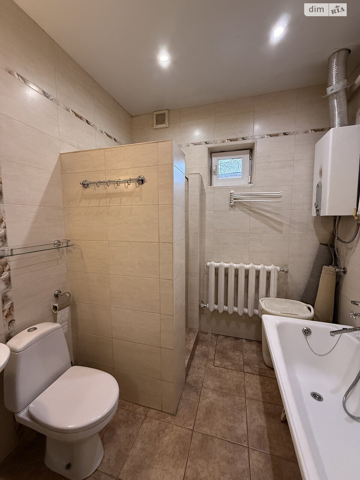 одноэтажный дом с гаражом, 110 кв. м, кирпич. Сдается помесячно в Днепре фото 1 одноэтажный дом с гаражом, 110 кв. м, кирпич. Сдается помесячно в Днепре фото 1