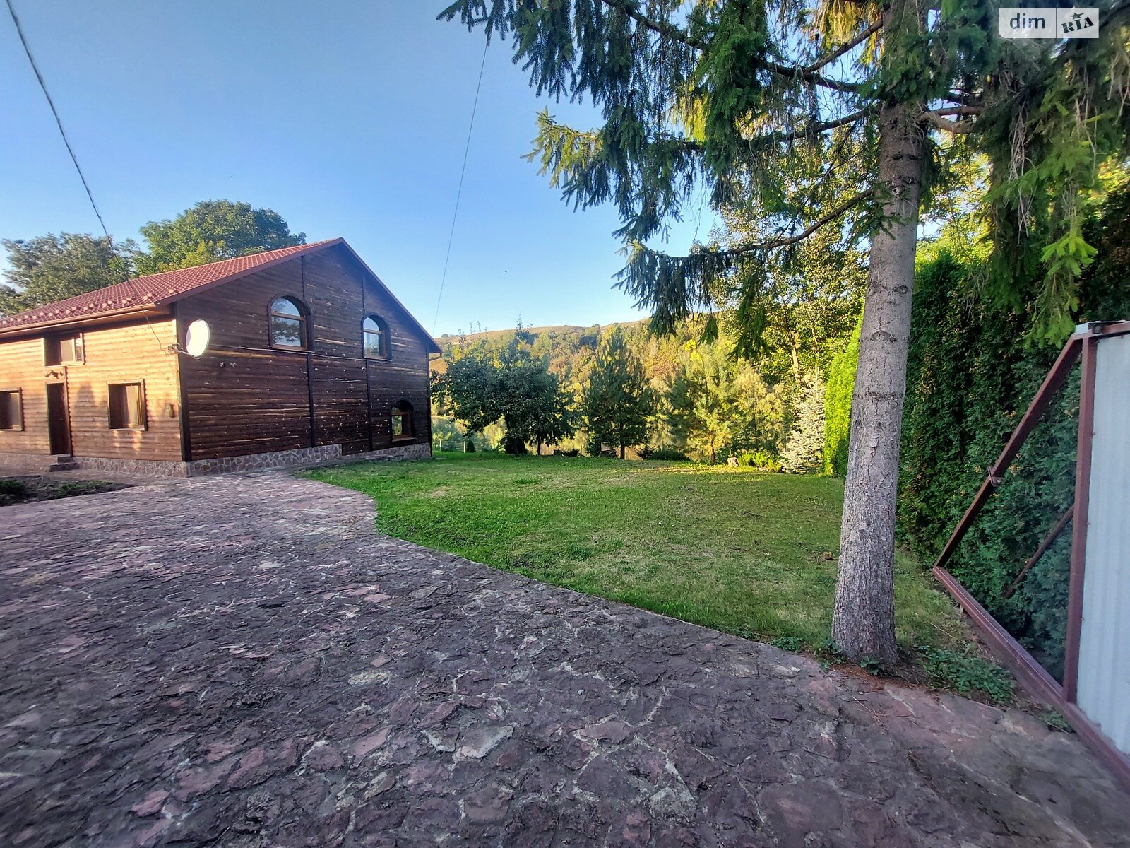 двоповерховий будинок з верандою, 140 кв. м, дерево та цегла. Здається помісячно в Дорошівці фото 1