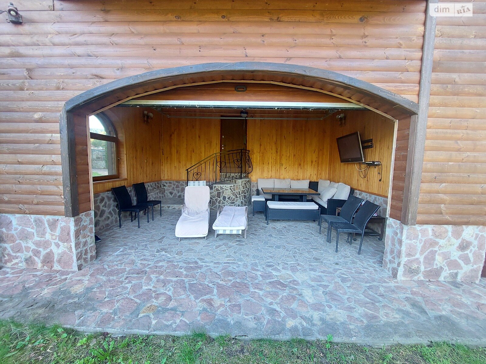 двоповерховий будинок з верандою, 140 кв. м, дерево та цегла. Здається помісячно в Дорошівці фото 1