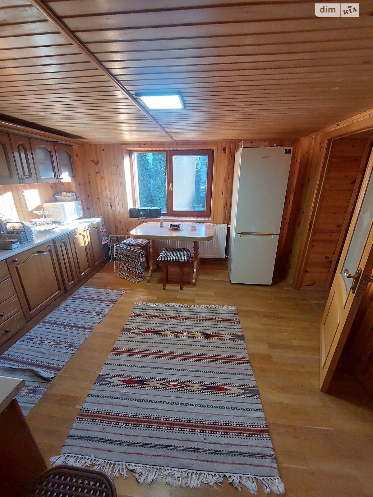 двоповерховий будинок з верандою, 140 кв. м, дерево та цегла. Здається помісячно в Дорошівці фото 1