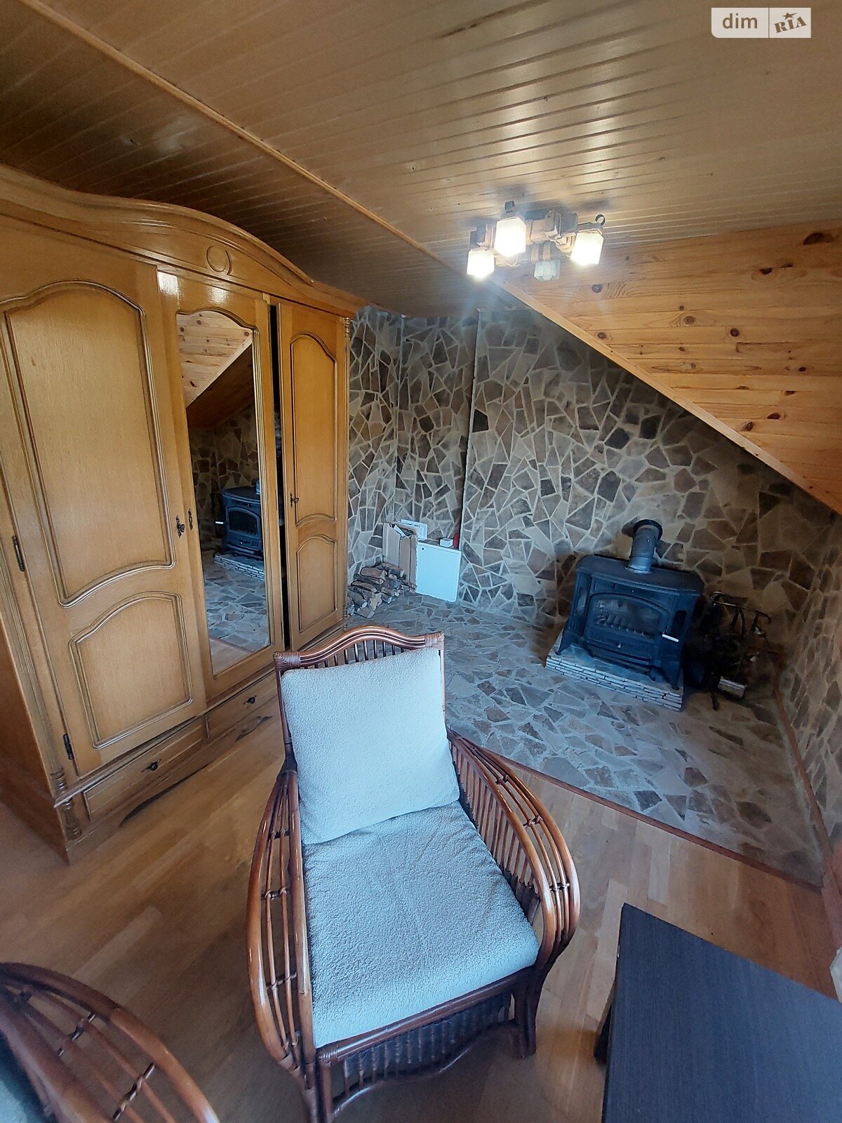 двоповерховий будинок з верандою, 140 кв. м, дерево та цегла. Здається помісячно в Дорошівці фото 1