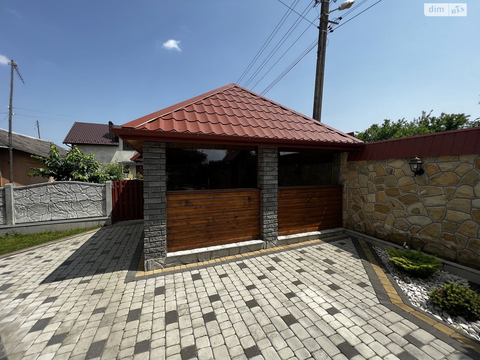 двоповерховий будинок з гаражем, 180 кв. м, кирпич. Здається помісячно в Драгомирчанах фото 1 двоповерховий будинок з гаражем, 180 кв. м, кирпич. Здається помісячно в Драгомирчанах фото 1